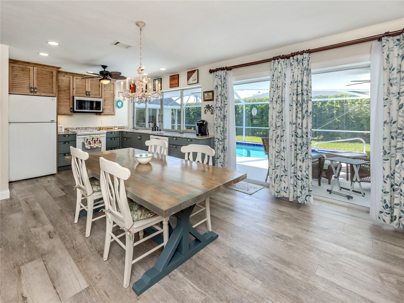 601 APALACHICOLA RD, VENICE, FL, 34285