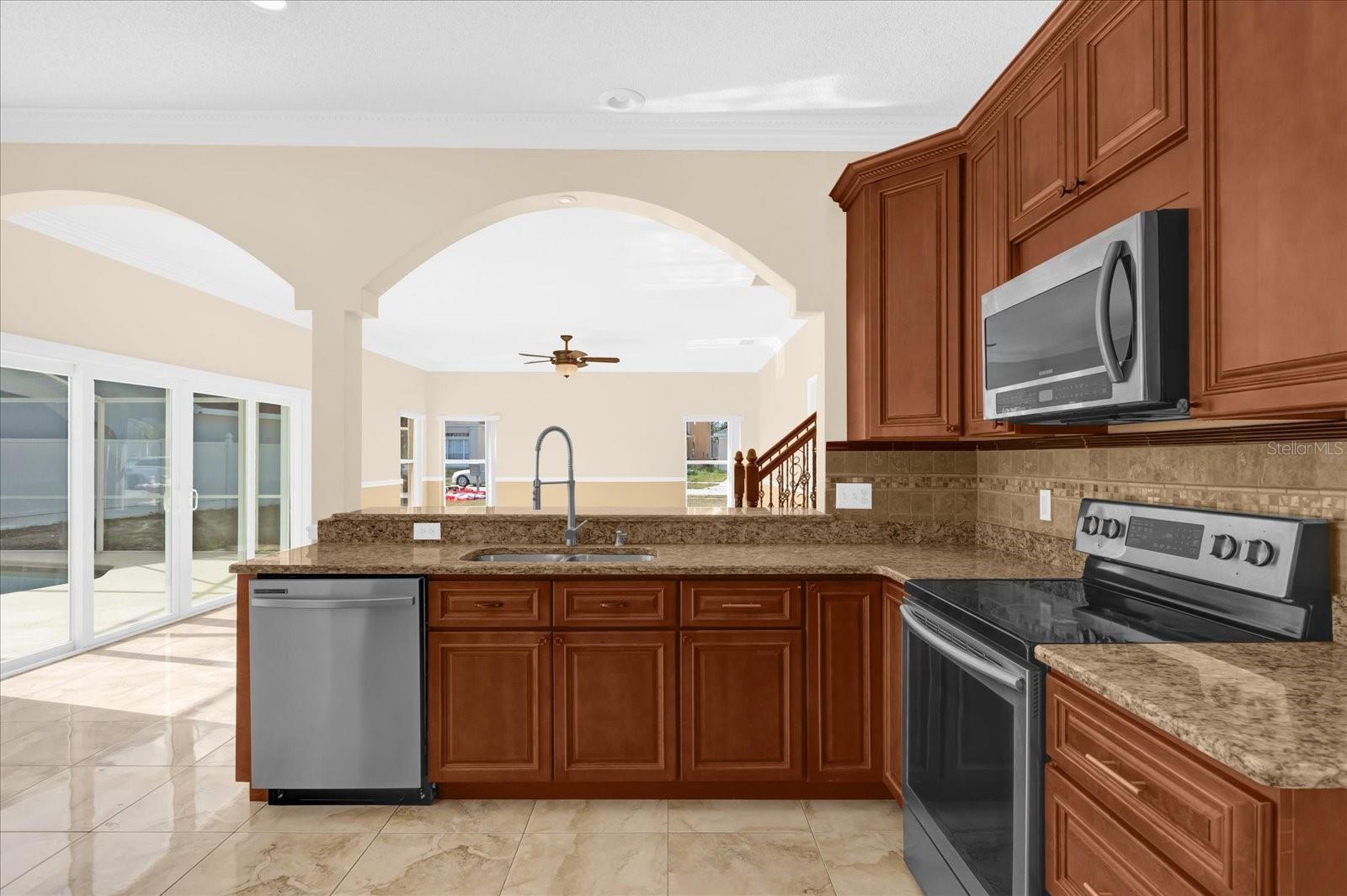 846 RIGGS CIR, DAVENPORT, FL, 33897