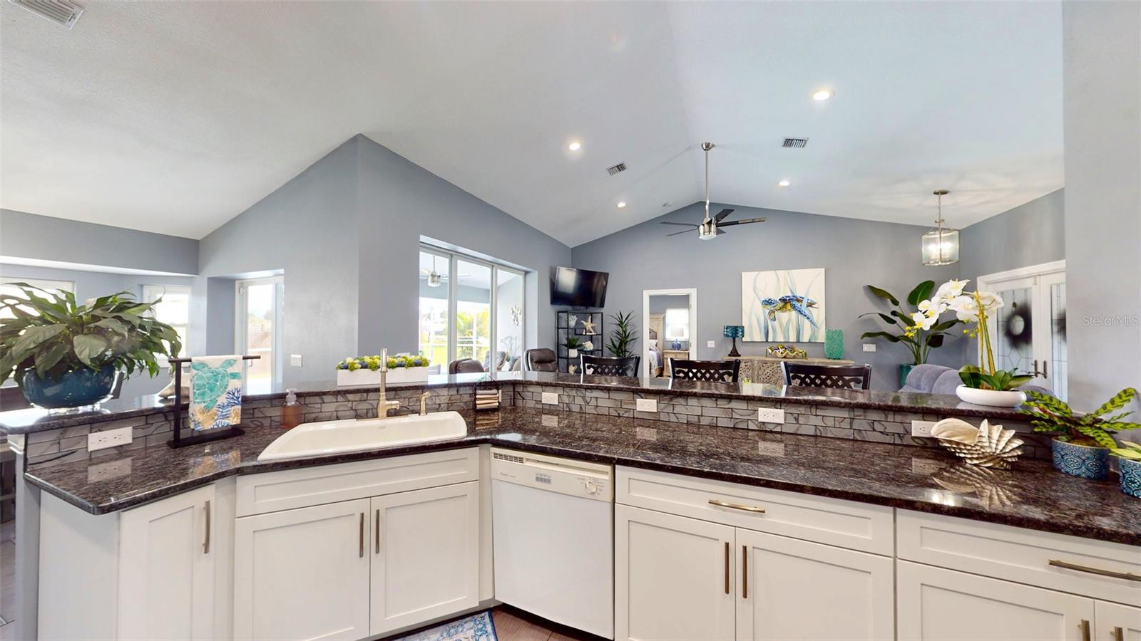 3268 MONTGOMERY DR, PORT CHARLOTTE, FL, 33981