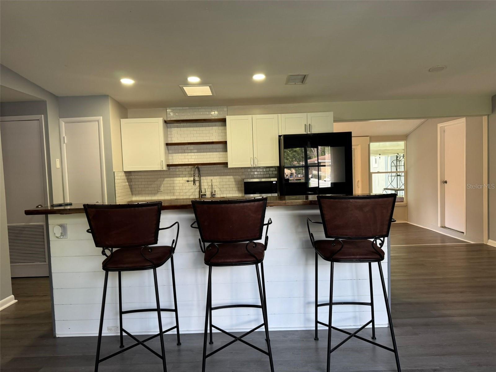 Kitchen Bar