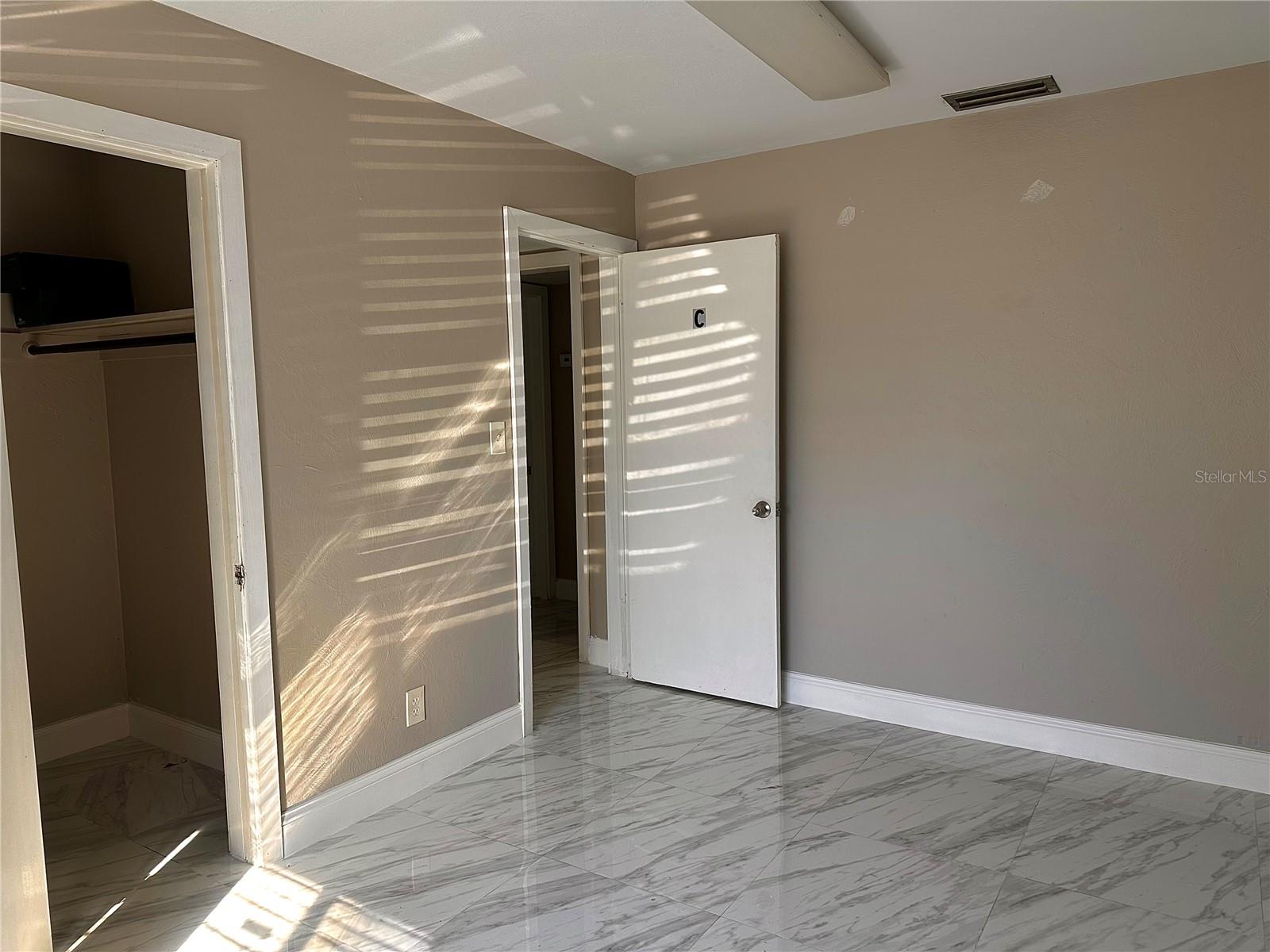 1404 W COLONIAL DR, ORLANDO, FL, 32804