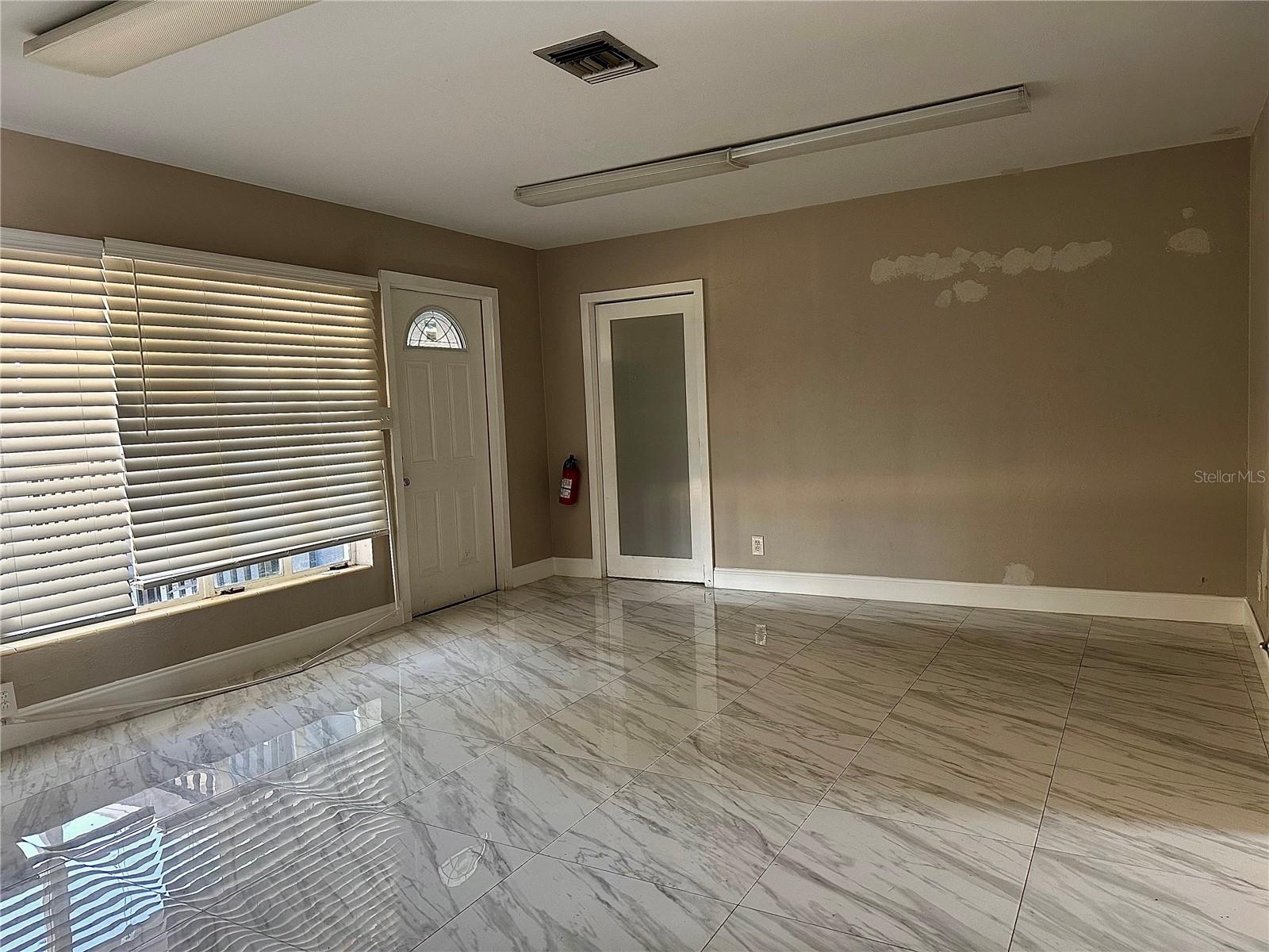 1404 W COLONIAL DR, ORLANDO, FL, 32804