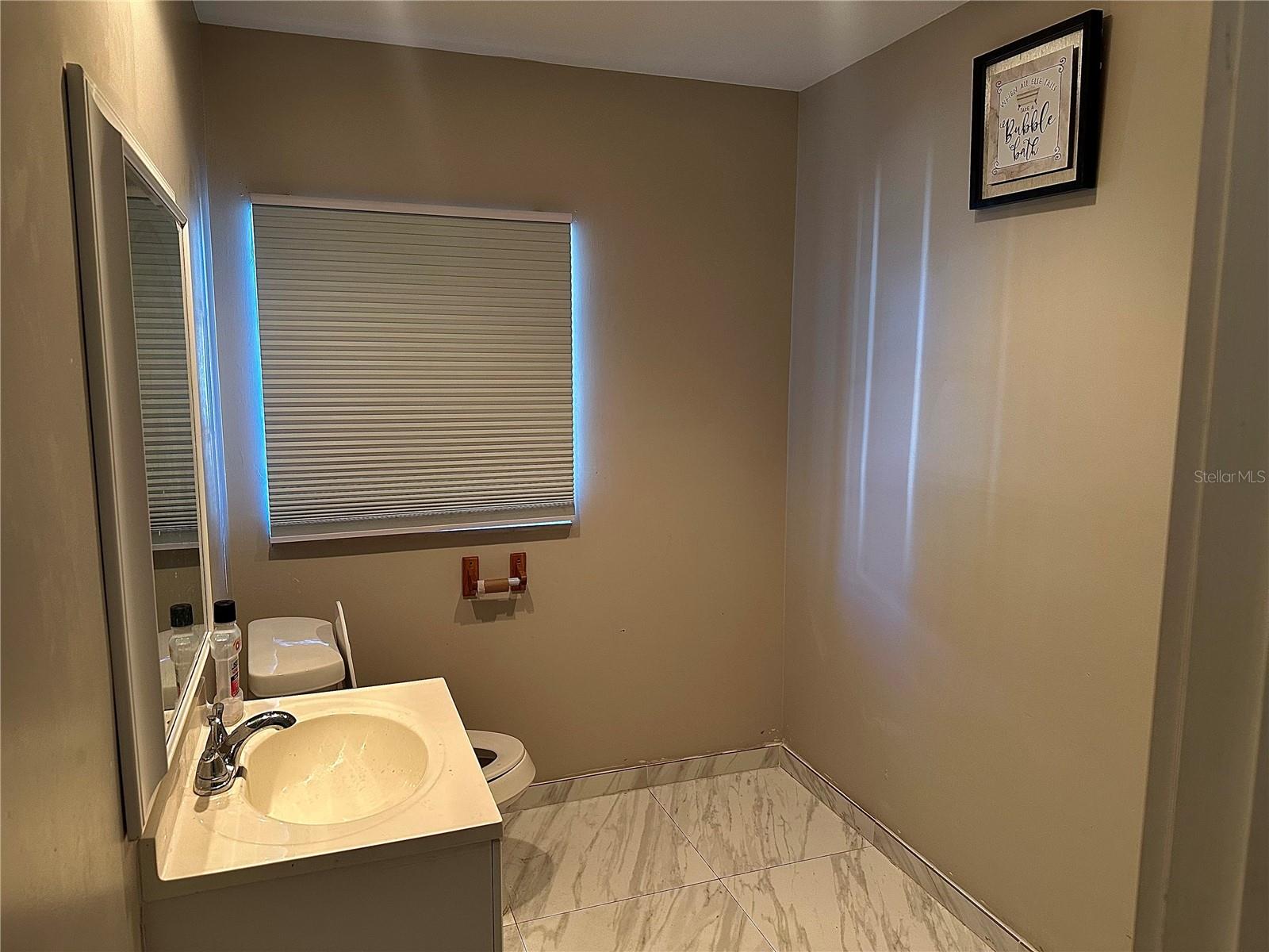 1404 W COLONIAL DR, ORLANDO, FL, 32804