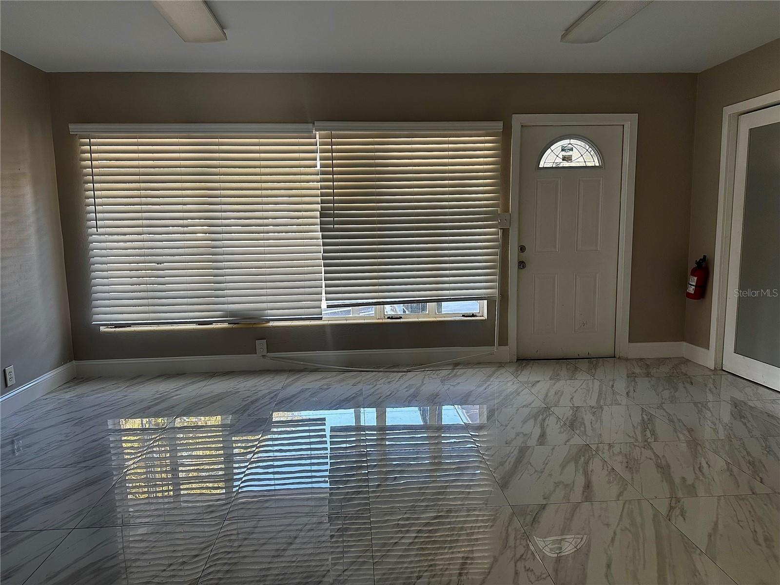 1404 W COLONIAL DR, ORLANDO, FL, 32804