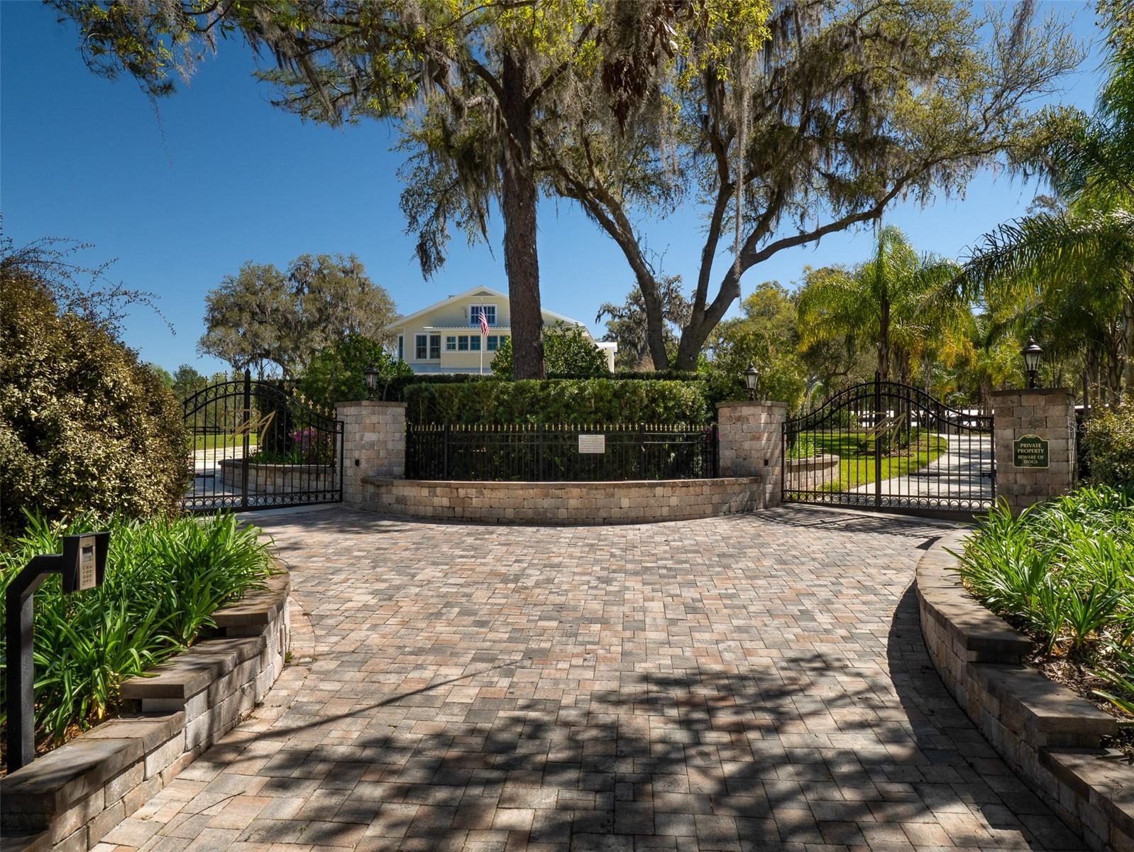 OM696206 Property Photo