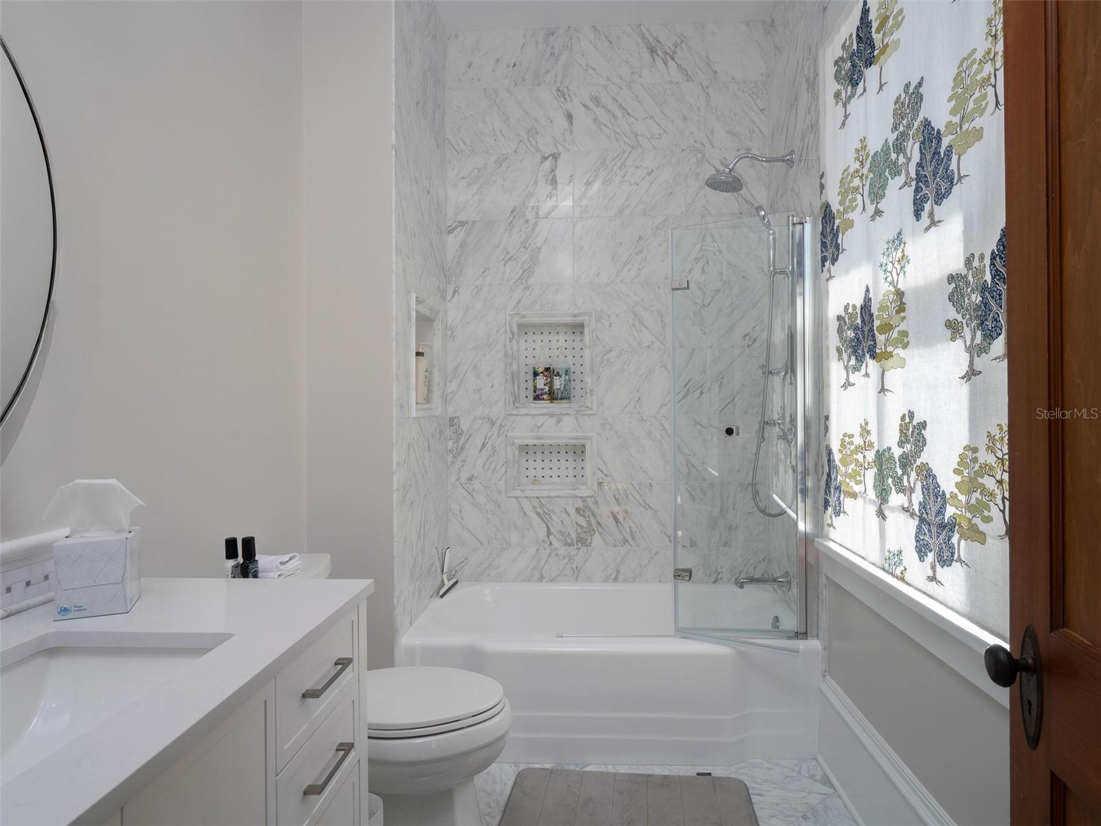 OM696206 Property Photo