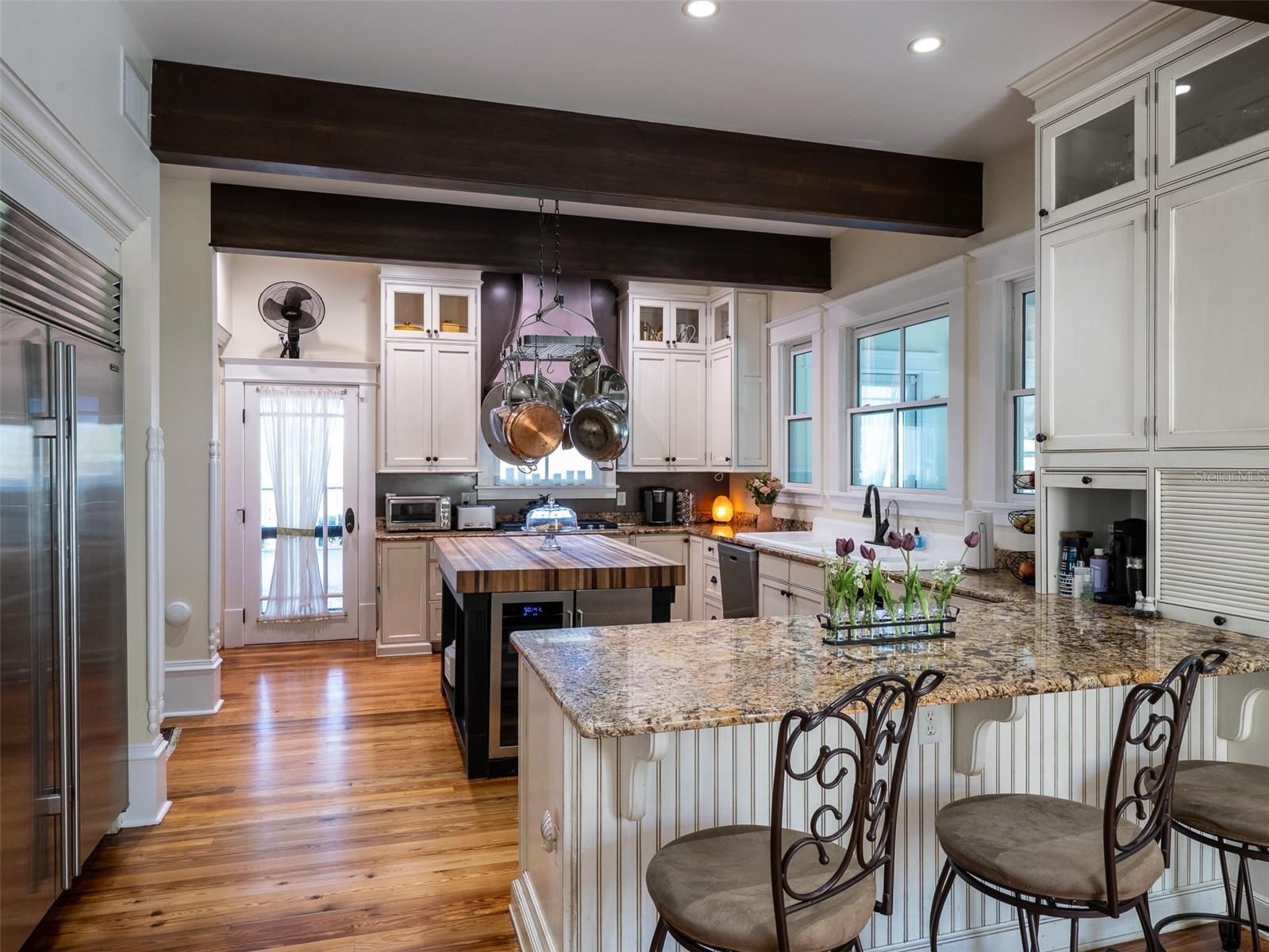 OM696206 Property Photo