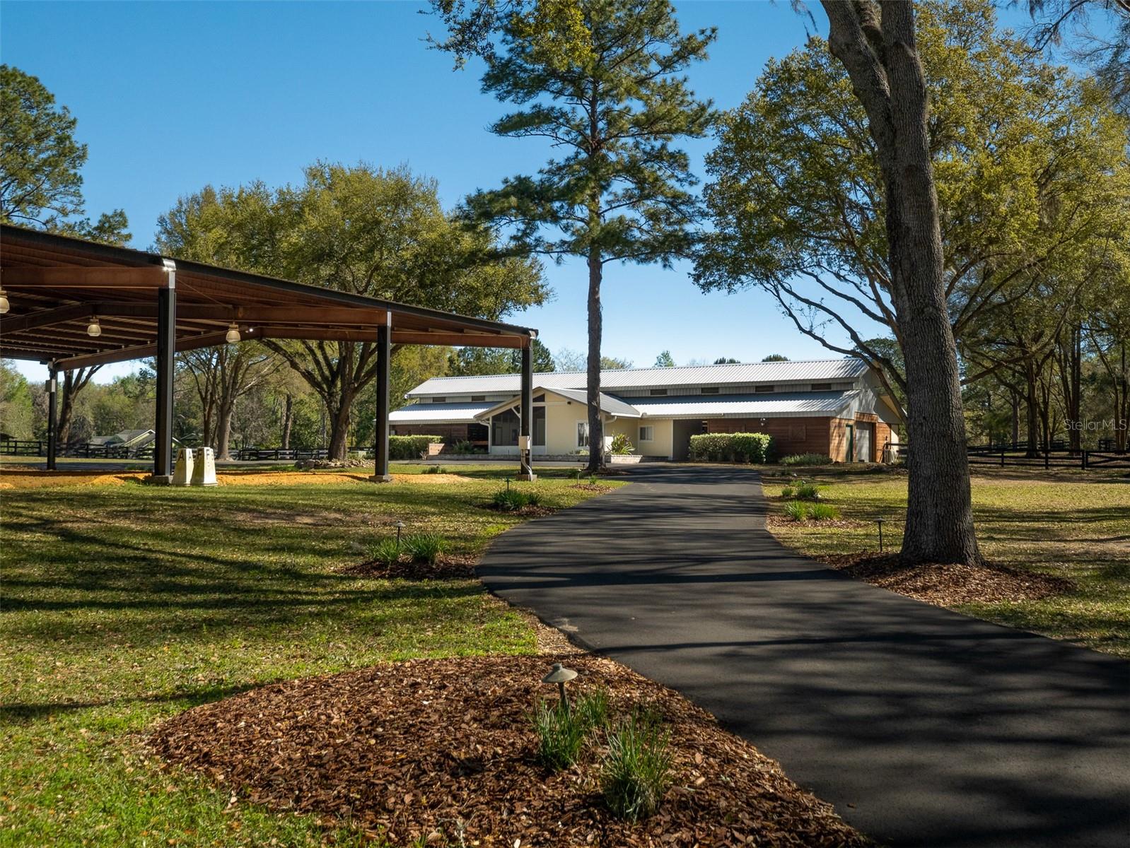 OM696206 Property Photo