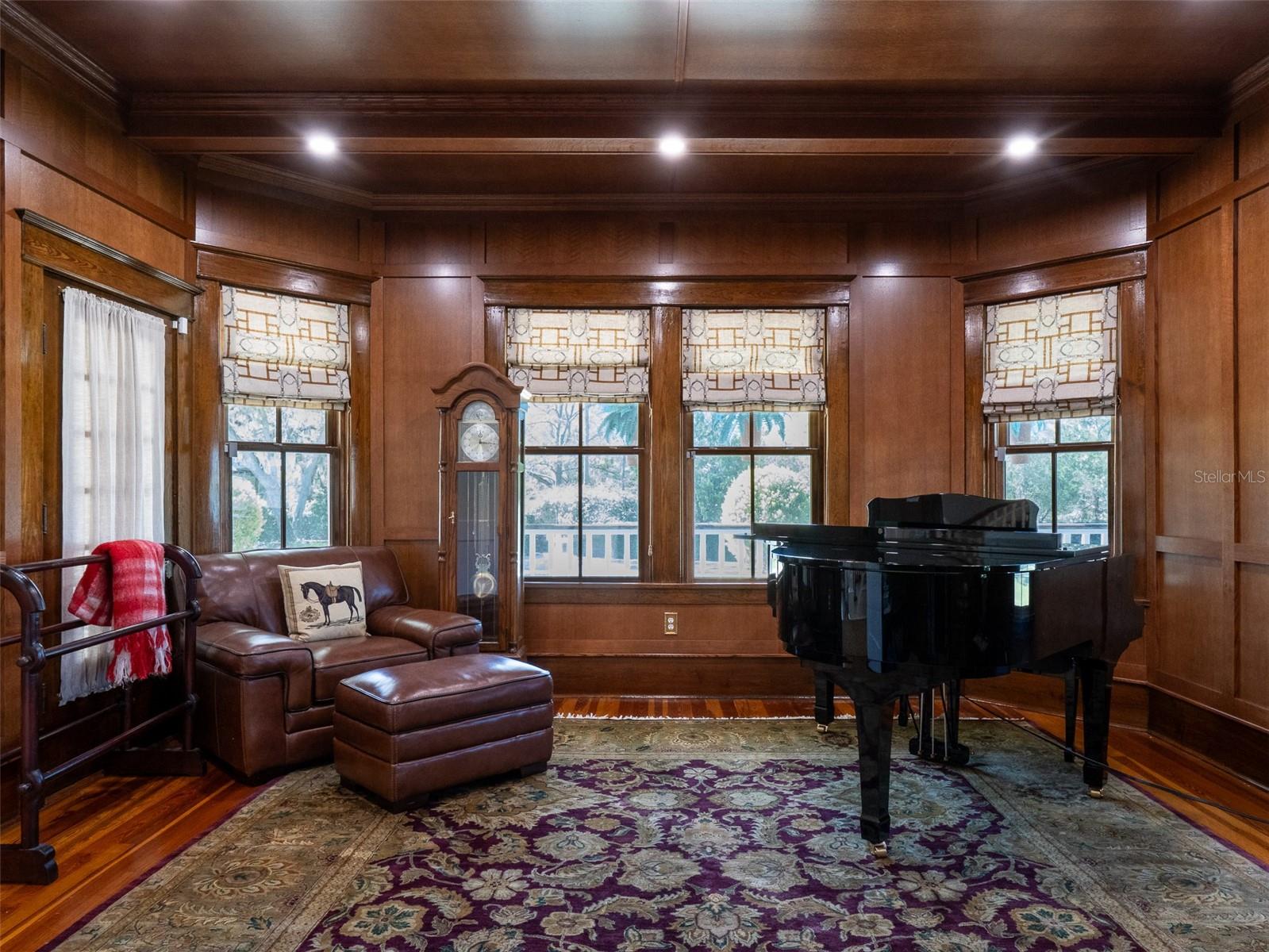 OM696206 Property Photo