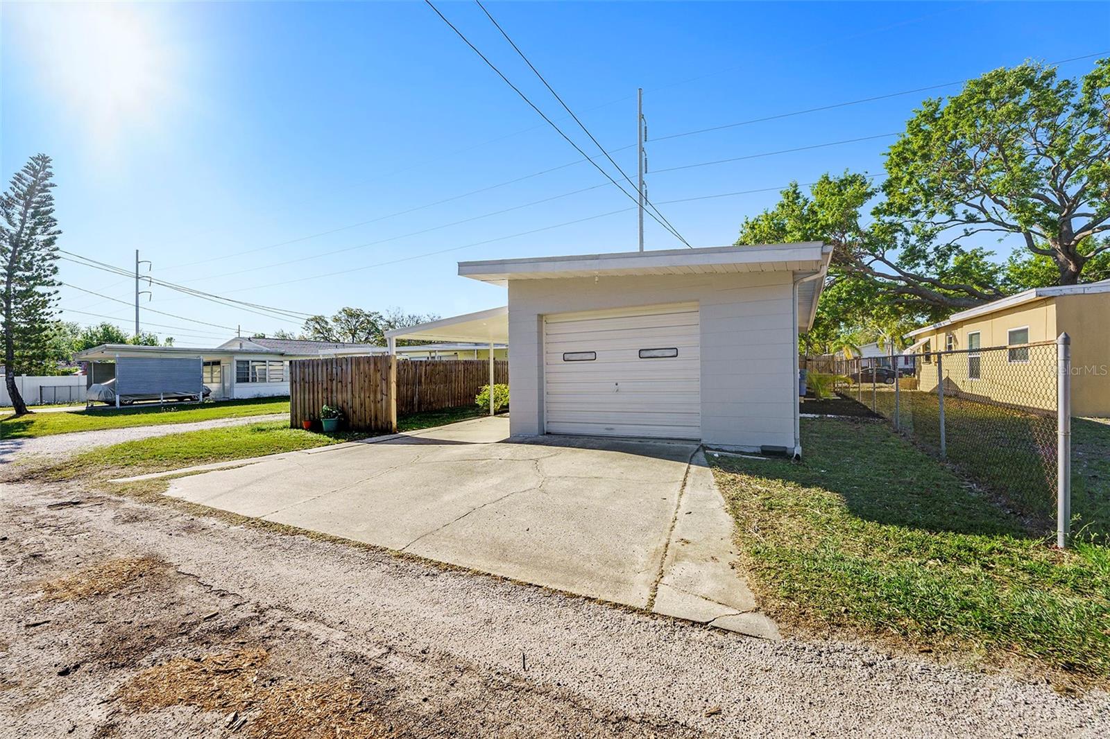 679 71ST AVE N, ST PETERSBURG, FL, 33702