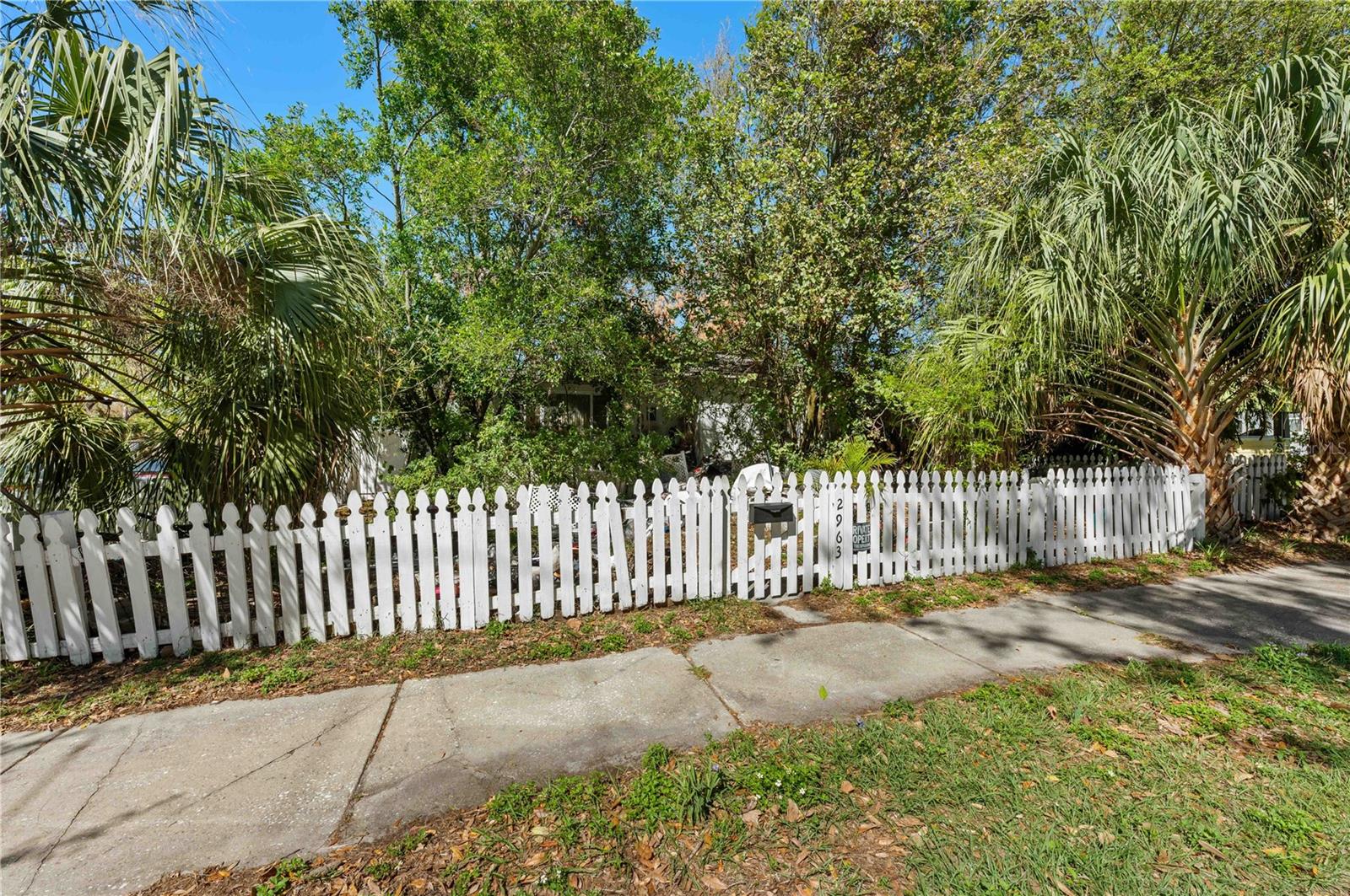 2963 DARTMOUTH AVE N, ST PETERSBURG, FL, 33713