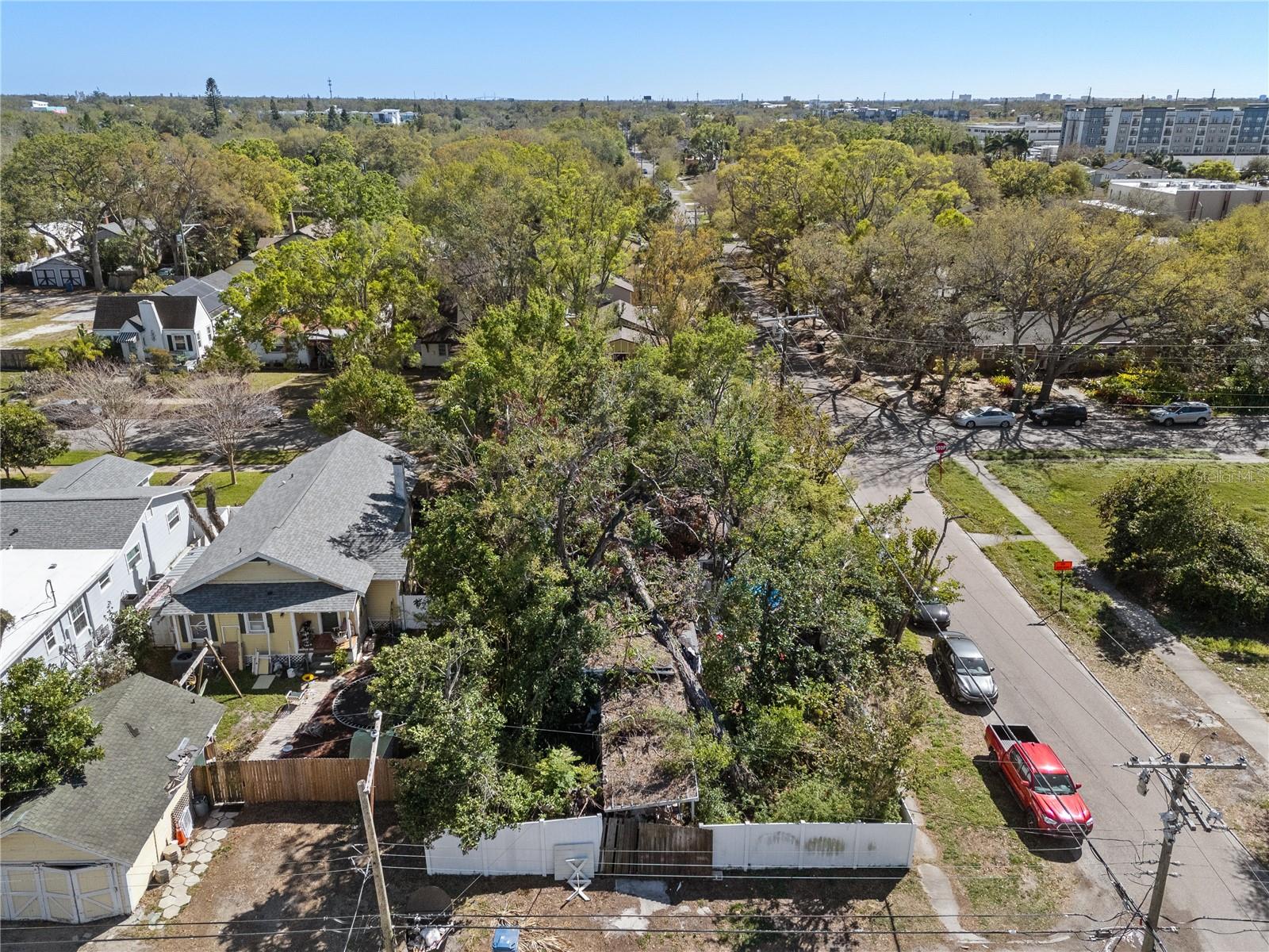 2963 DARTMOUTH AVE N, ST PETERSBURG, FL, 33713