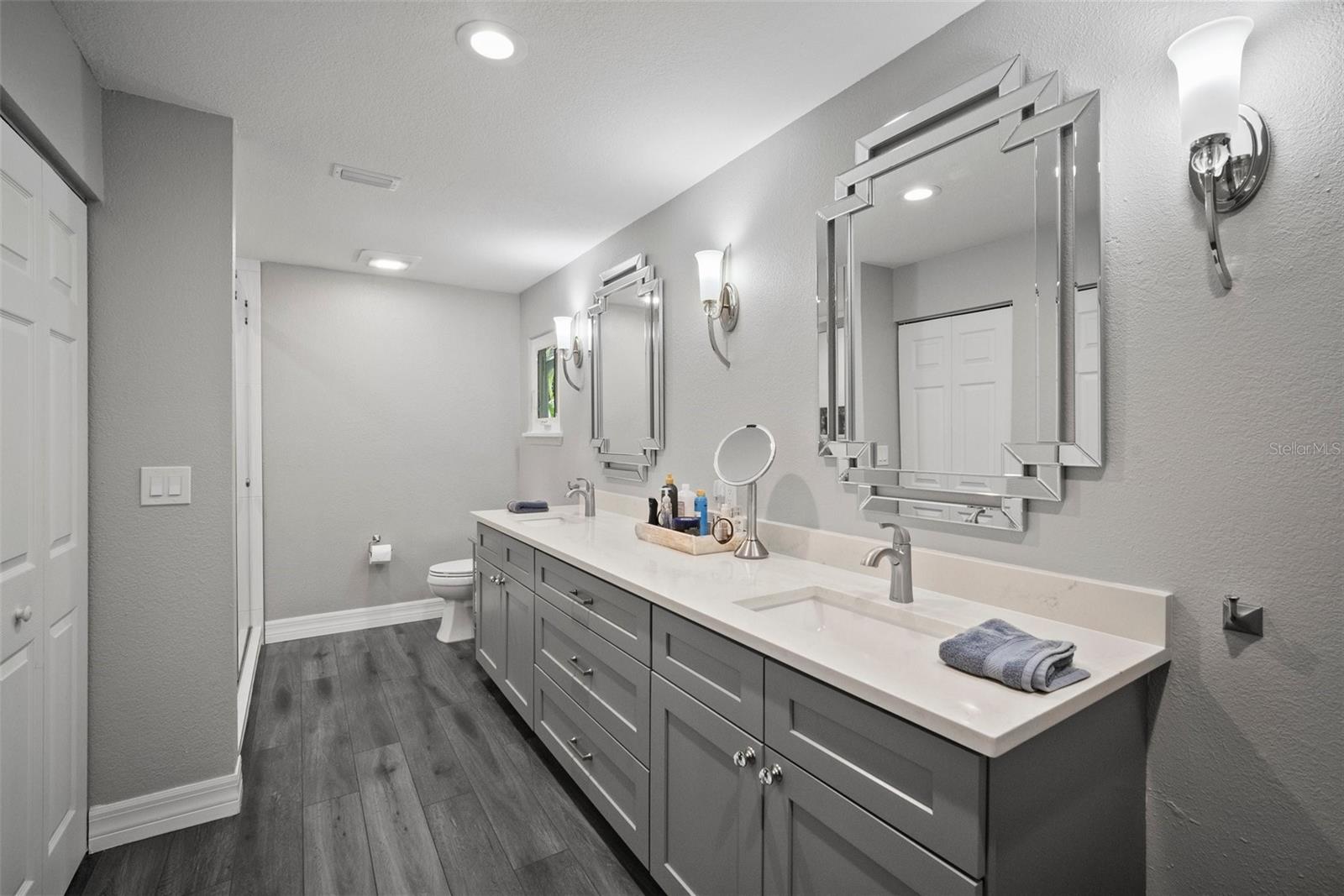 9231 67TH AVE E, BRADENTON, FL, 34202