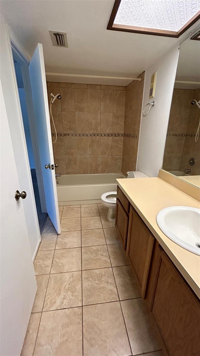 4983 PURITAN CIR #524, TAMPA, FL, 33617