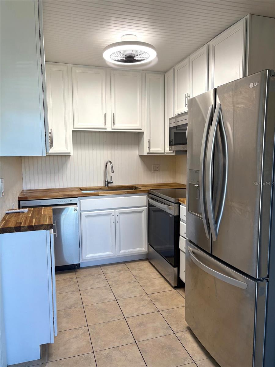 1012 BURBANK CT, SUN CITY CENTER, FL, 33573