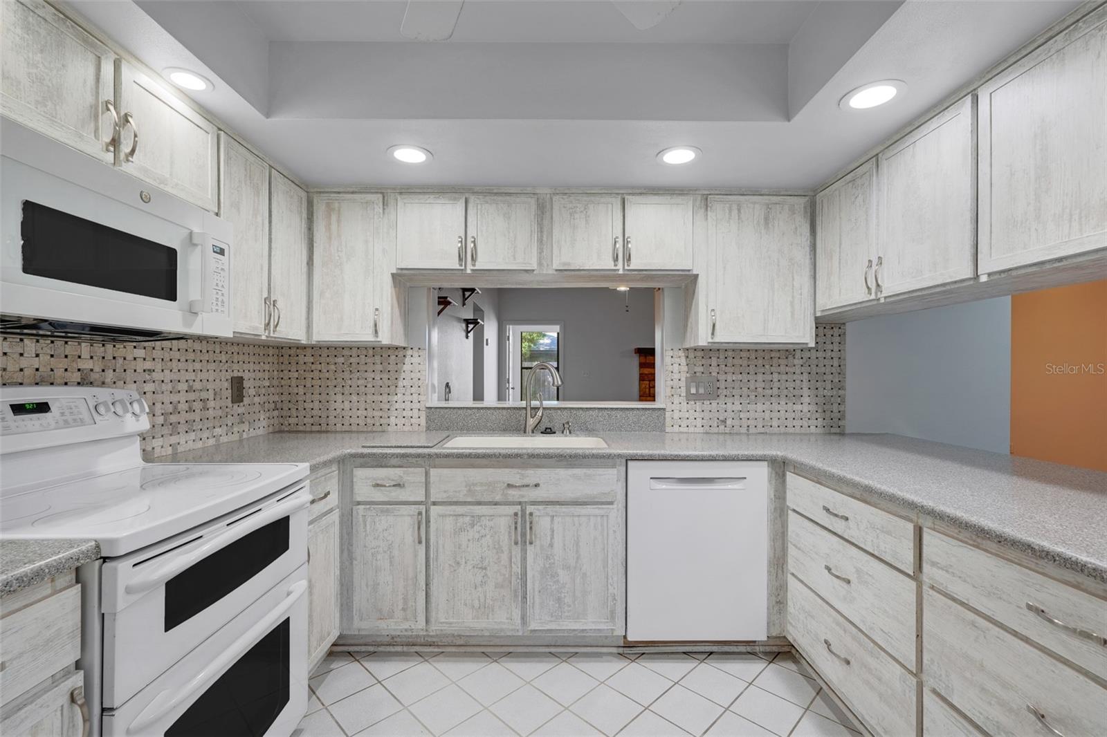 5202 GREENWAY DRIVE, ORLANDO, FL, 32819