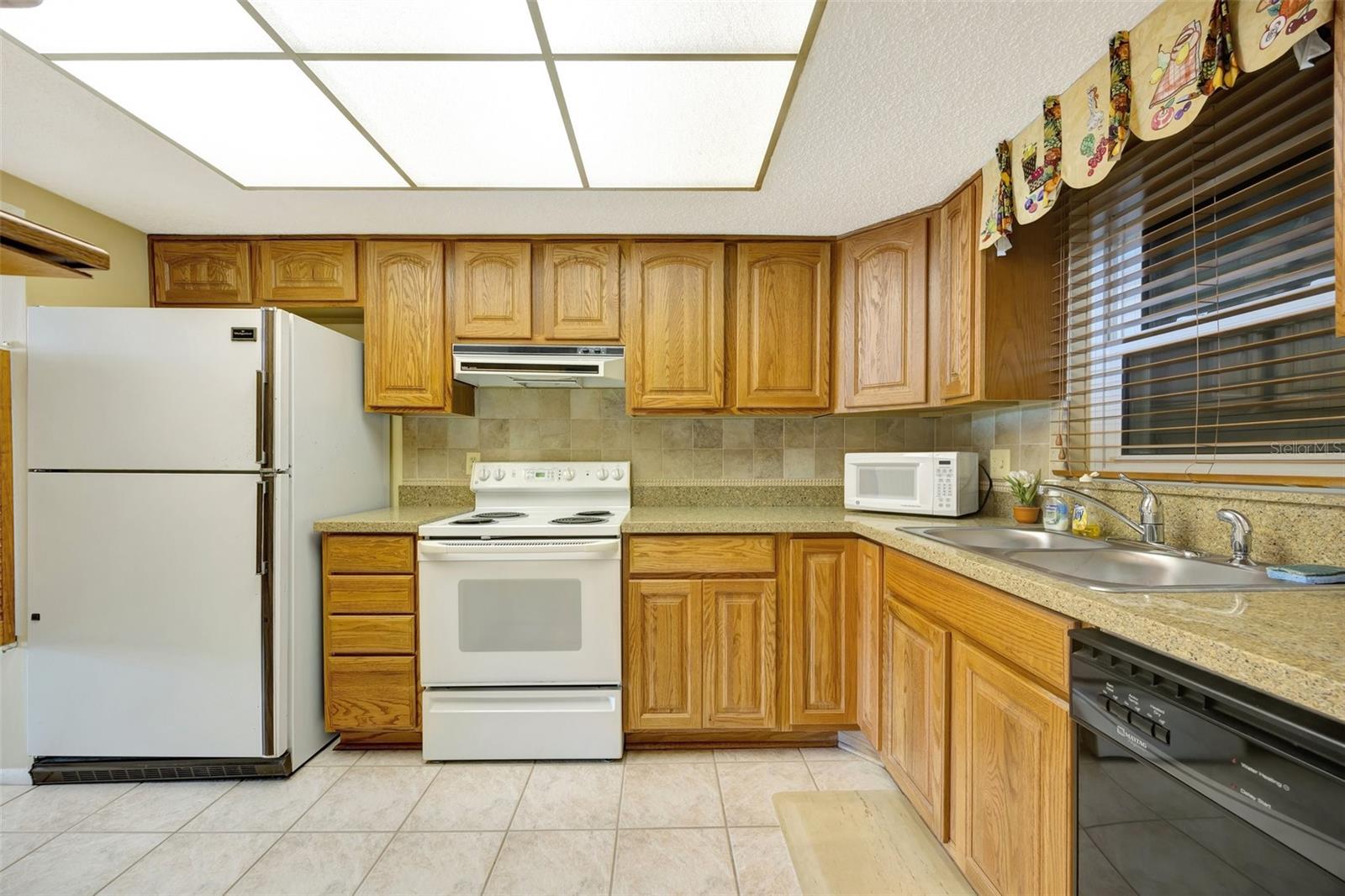 9 HAIG PL #310, DUNEDIN, FL, 34698