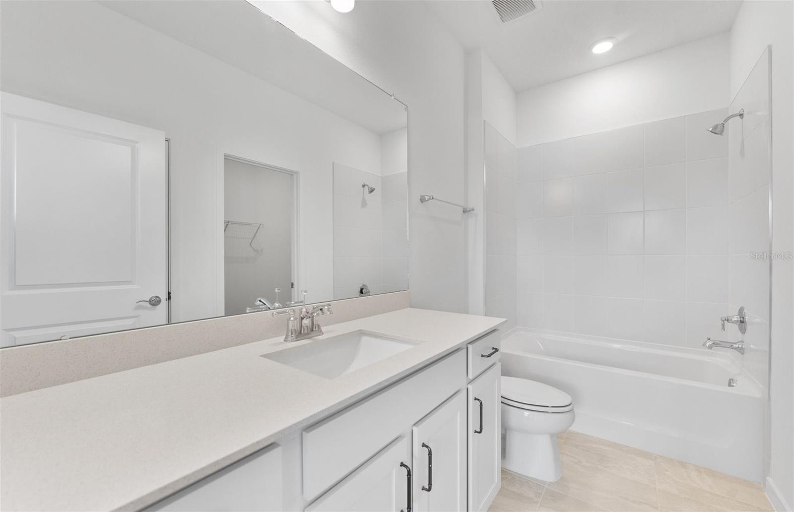 37195 CLINCH CIR, ZEPHYRHILLS, FL, 33540