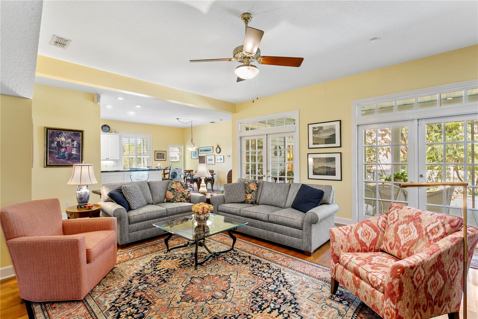 823 S ROXMERE RD, TAMPA, FL, 33609
