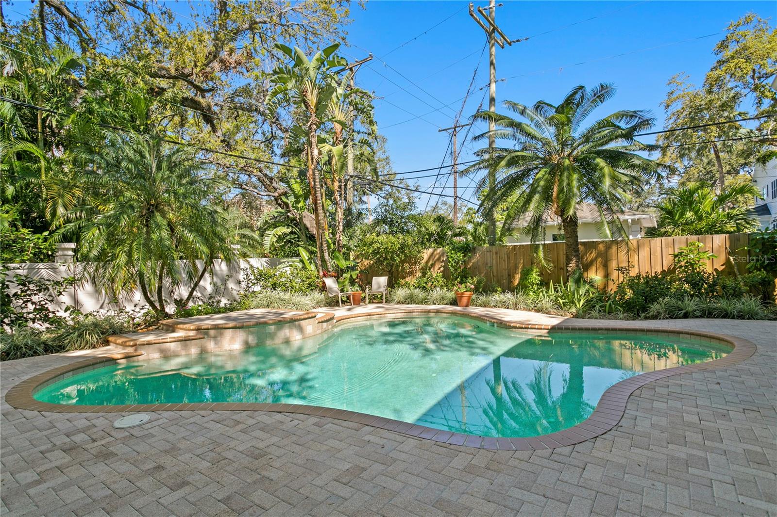 823 S ROXMERE RD, TAMPA, FL, 33609