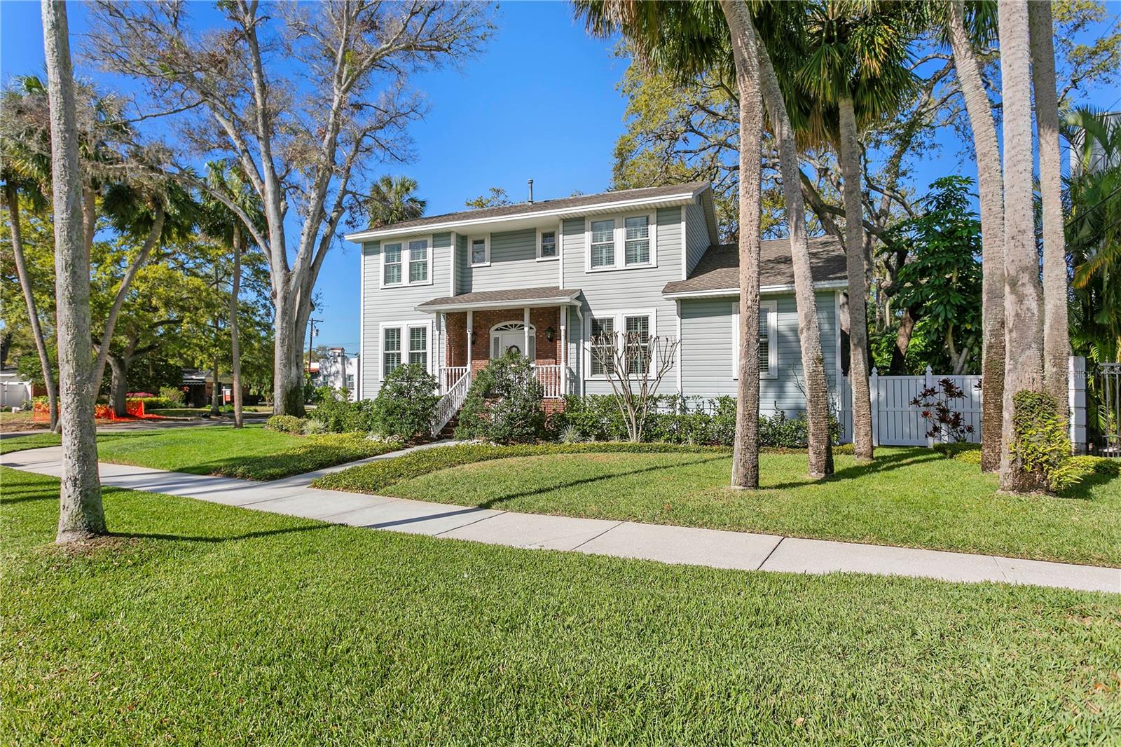 823 S ROXMERE RD, TAMPA, FL, 33609