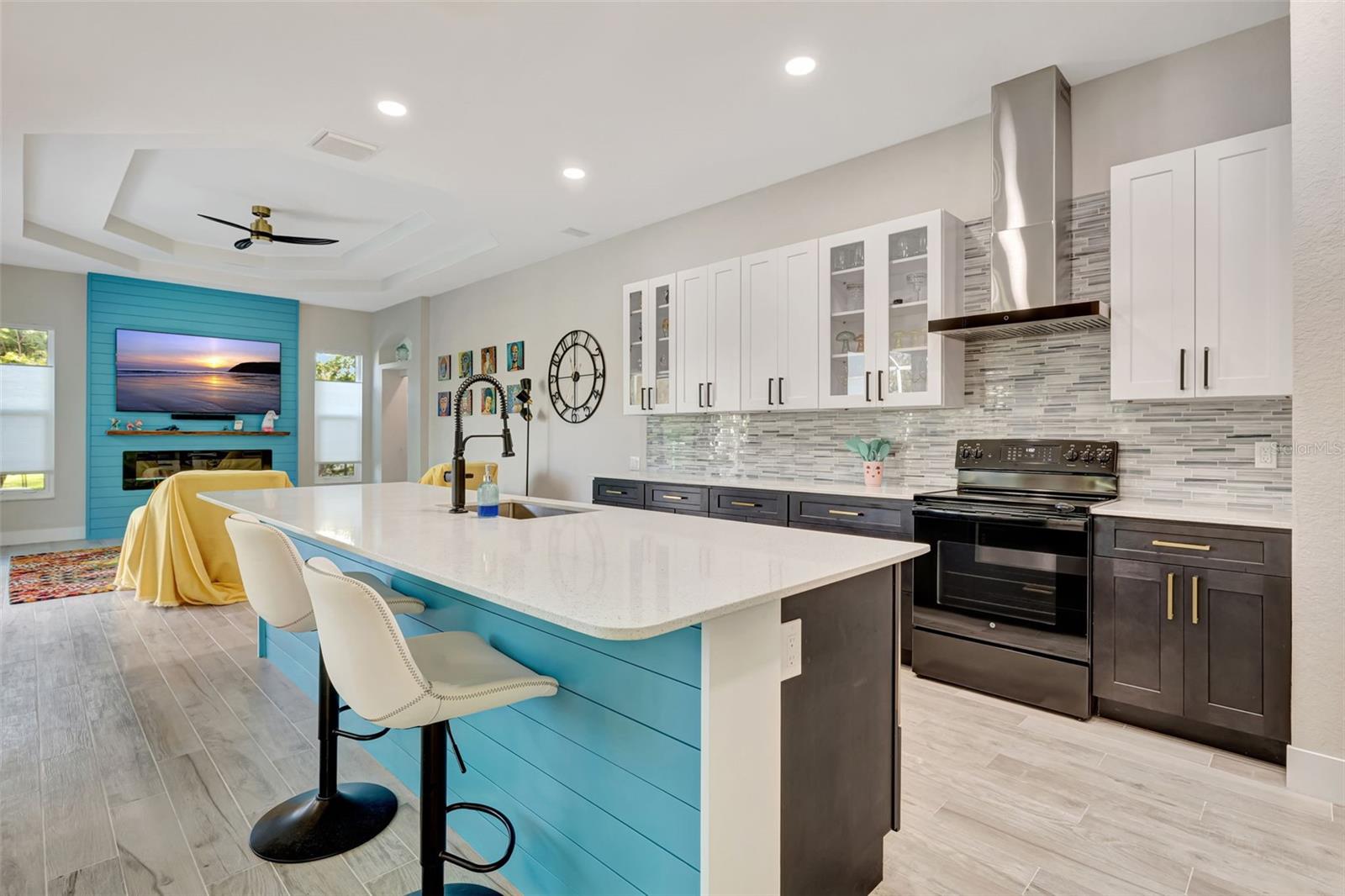 10218 GARDEN ALCOVE DR, TAMPA, FL, 33647