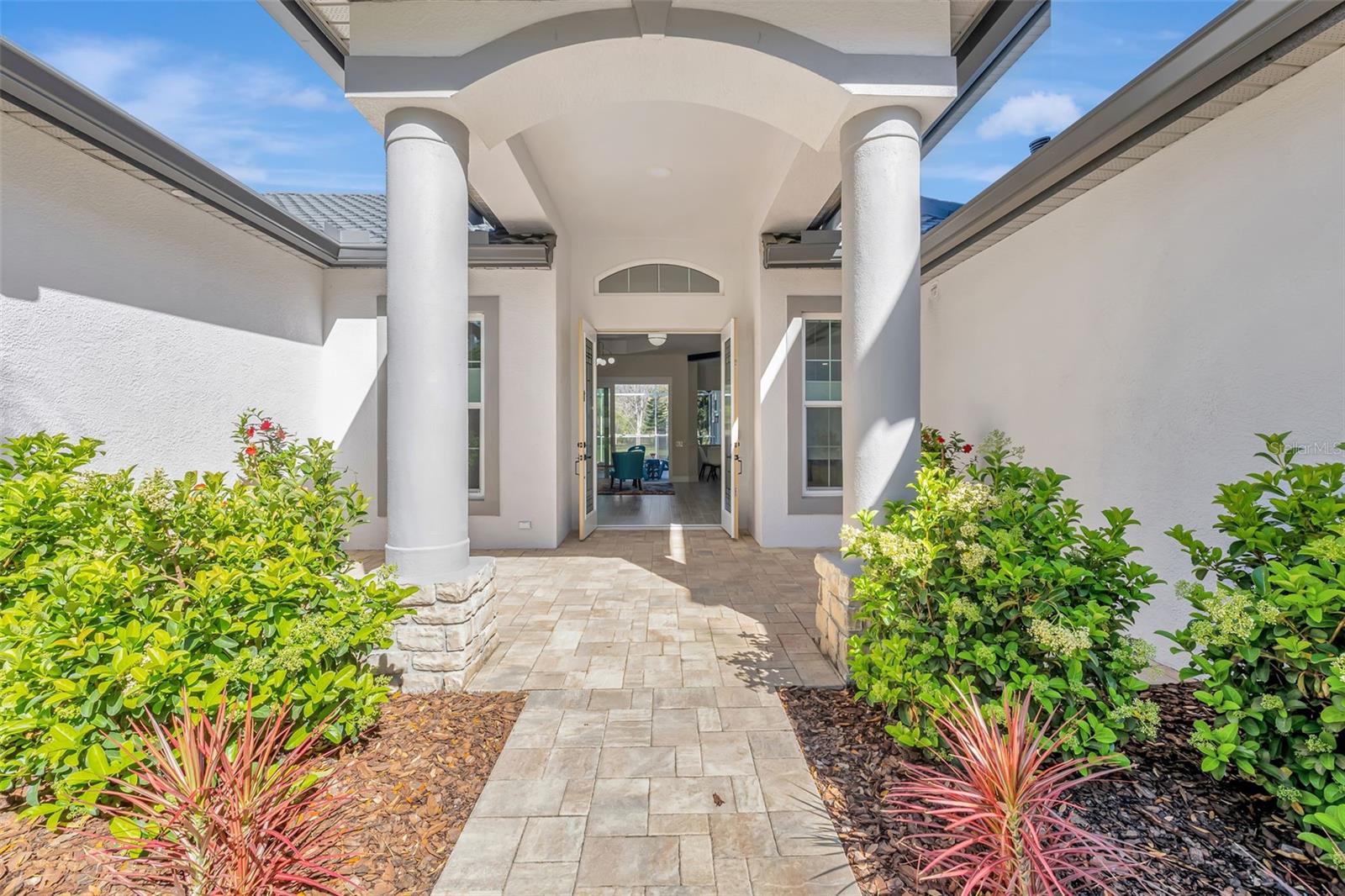 10218 GARDEN ALCOVE DR, TAMPA, FL, 33647