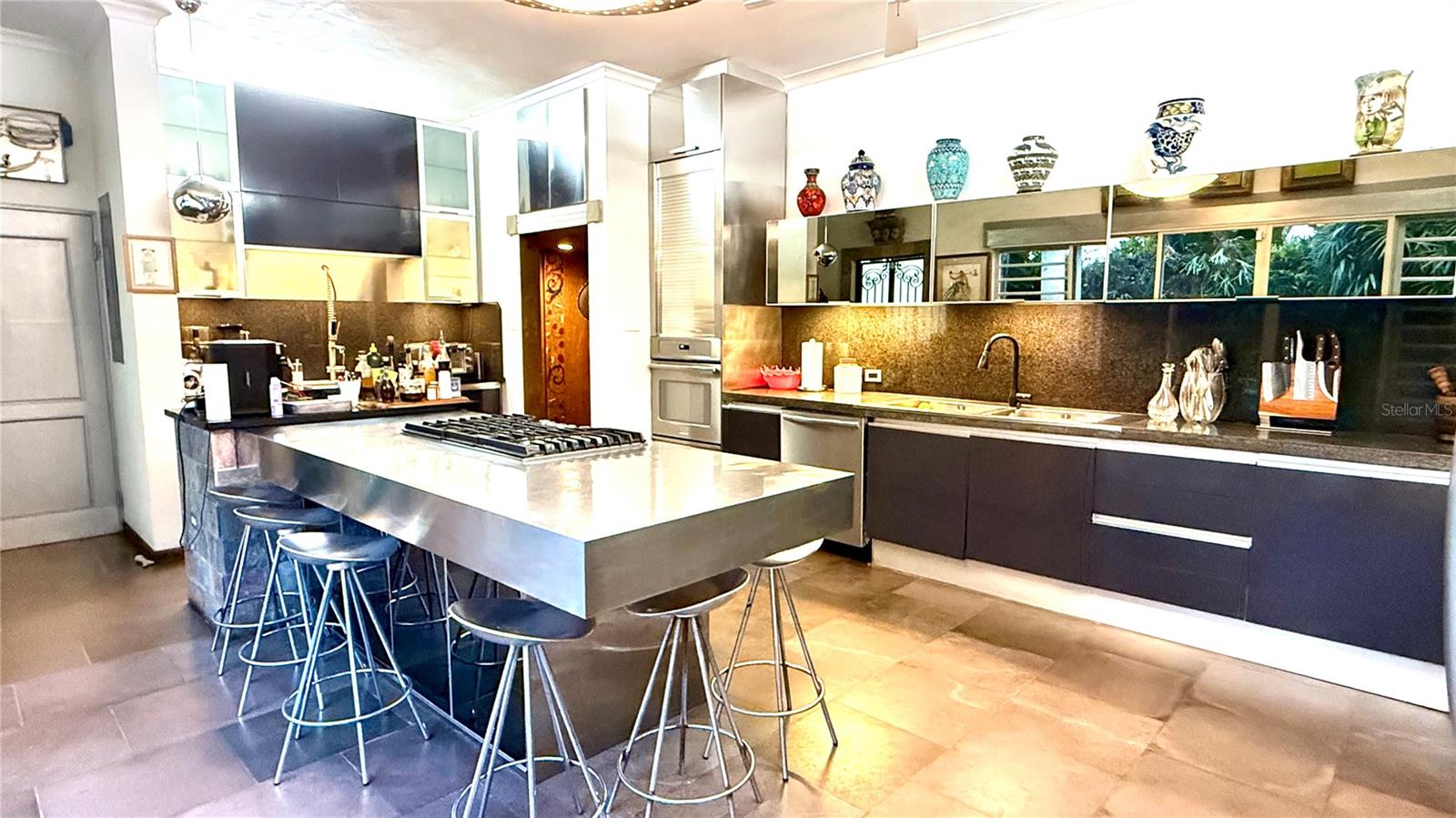 PR9112059 Property Photo