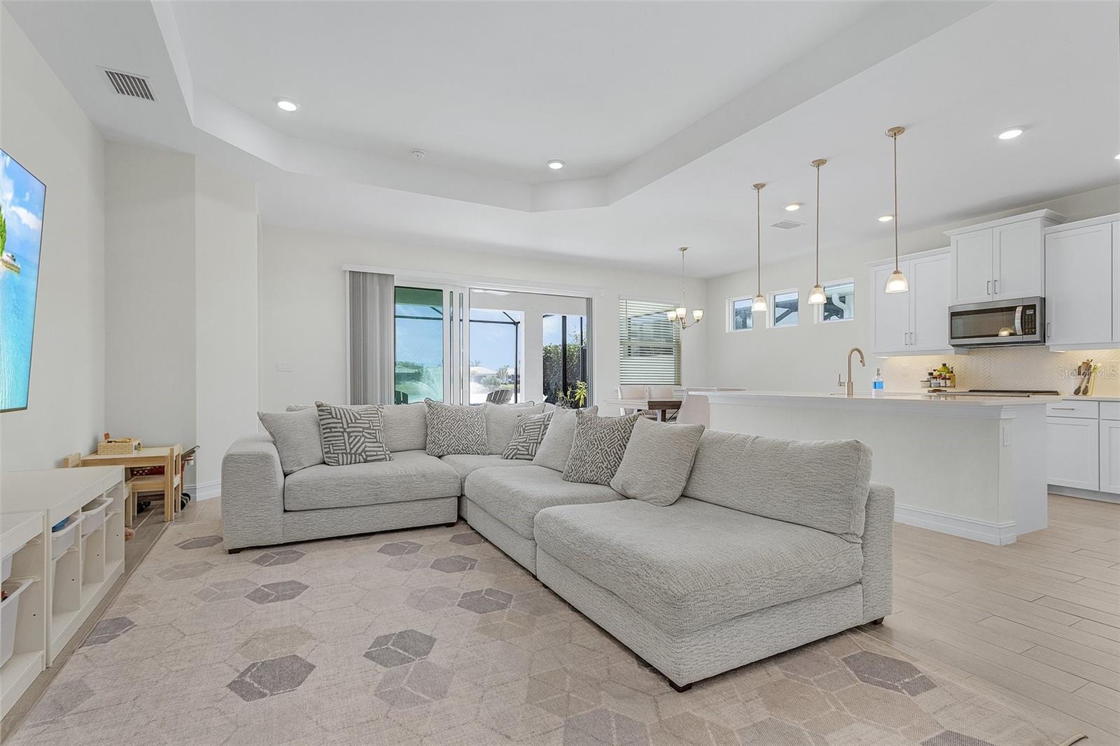 16744 SIESTA DRUM WAY, BONITA SPRINGS, FL, 34135