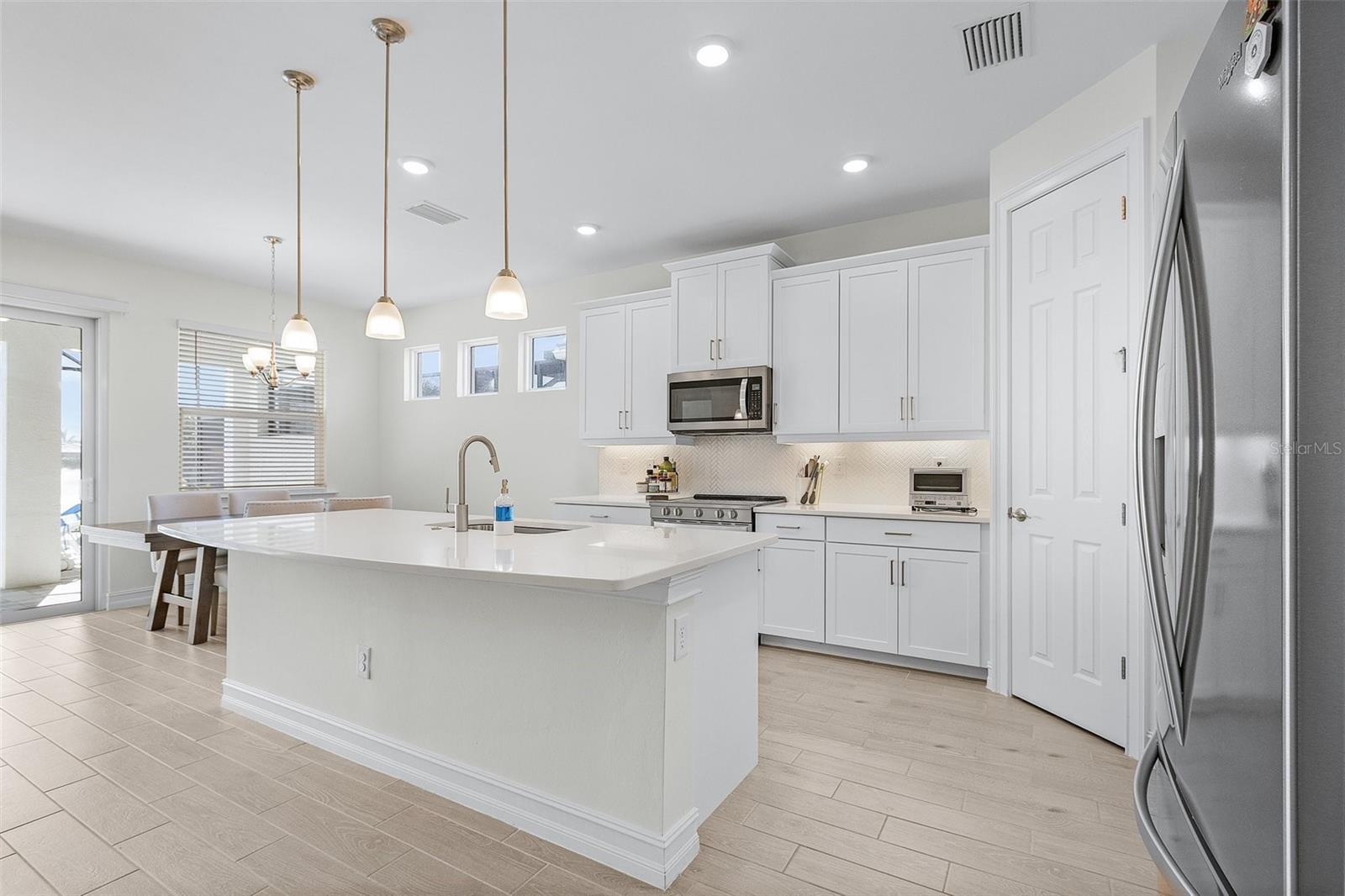 16744 SIESTA DRUM WAY, BONITA SPRINGS, FL, 34135