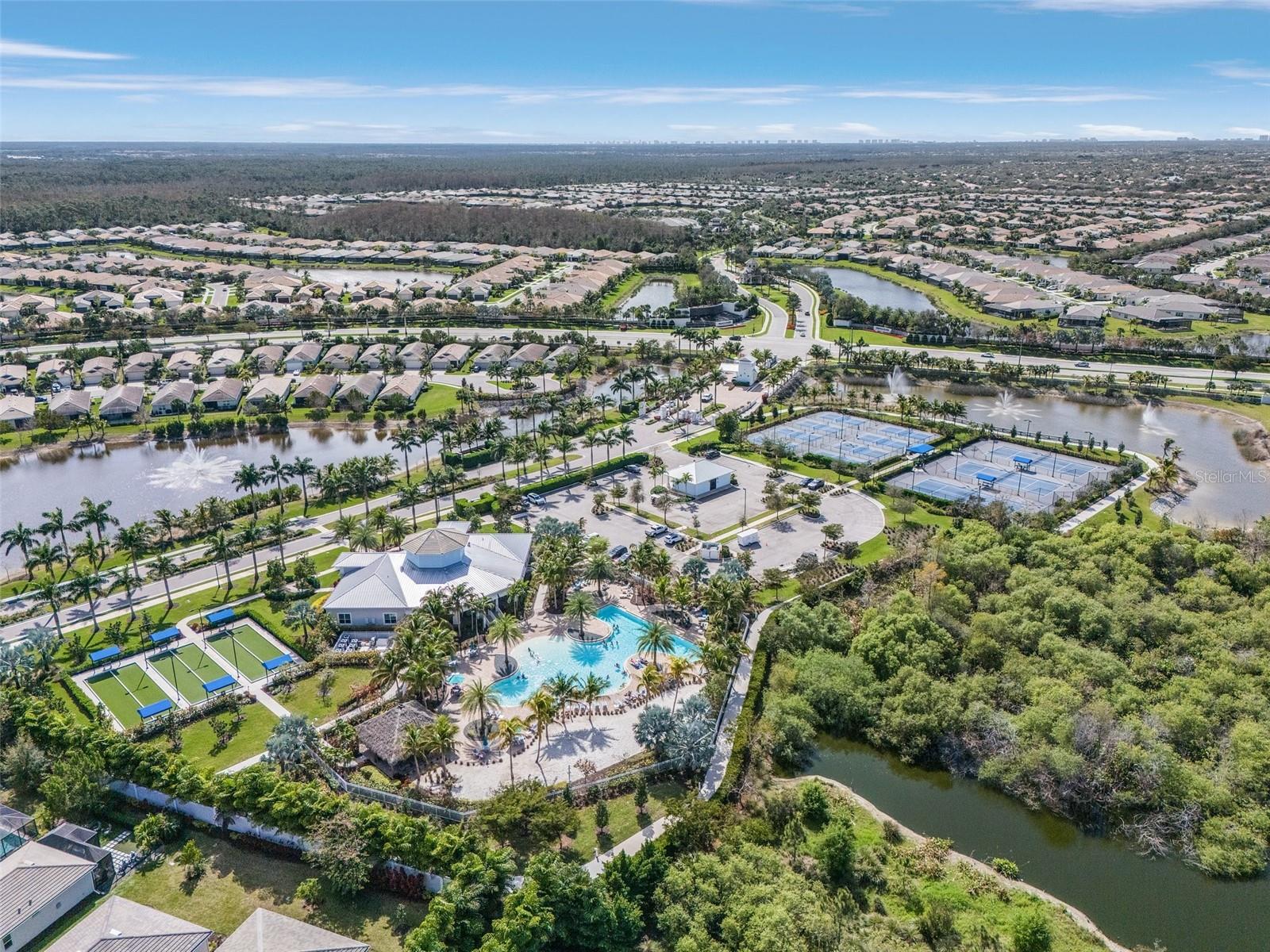 16744 SIESTA DRUM WAY, BONITA SPRINGS, FL, 34135