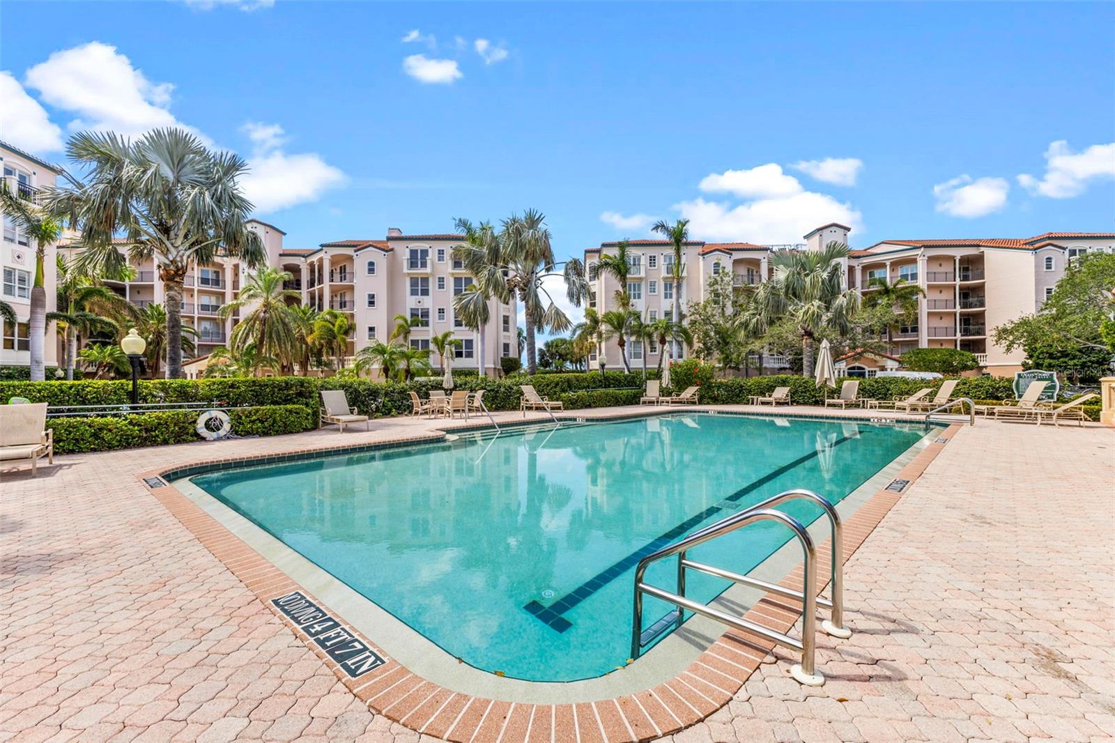 5420 EAGLES POINT CIR #103, SARASOTA, FL, 34231