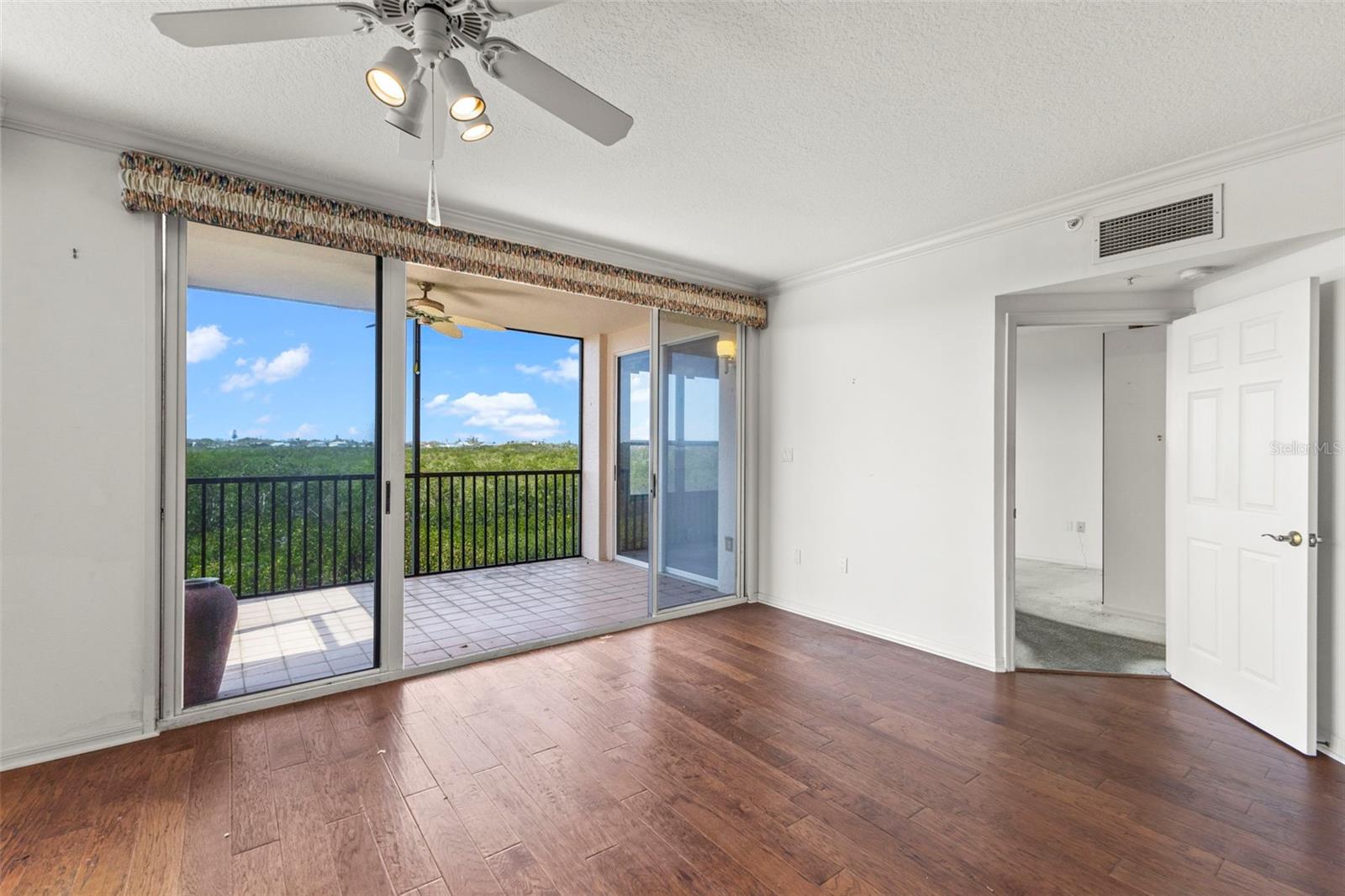 5420 EAGLES POINT CIR #103, SARASOTA, FL, 34231