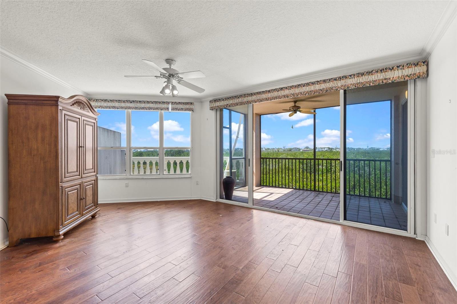 5420 EAGLES POINT CIR #103, SARASOTA, FL, 34231