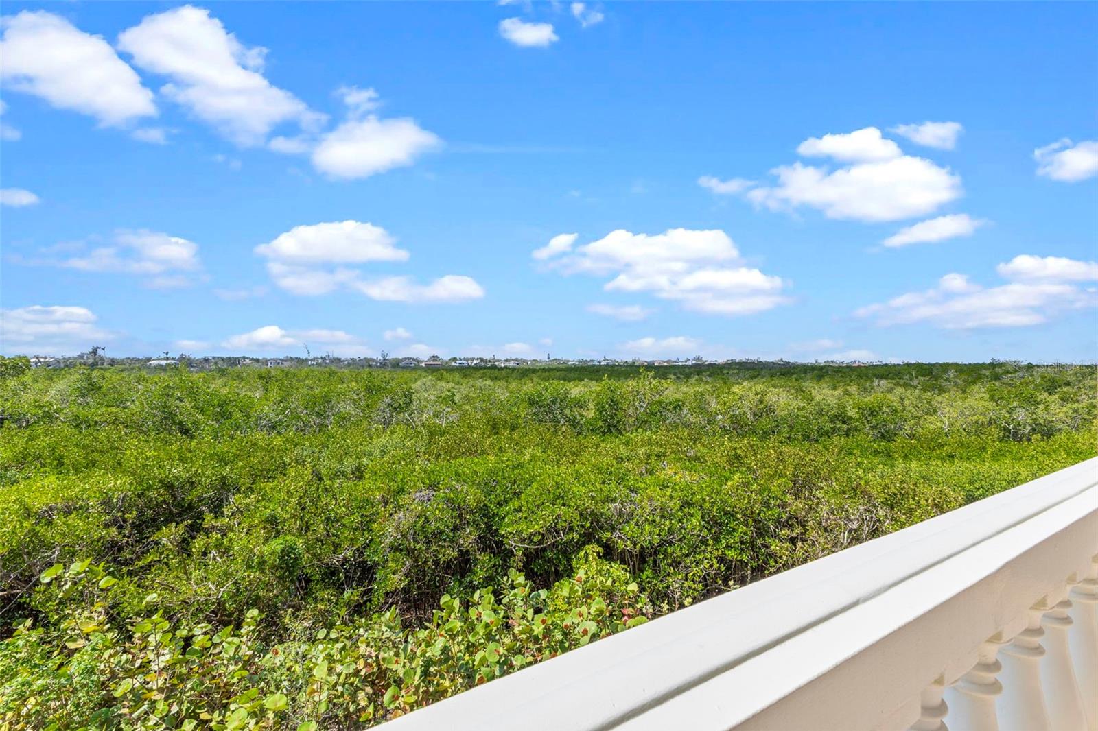 5420 EAGLES POINT CIR #103, SARASOTA, FL, 34231