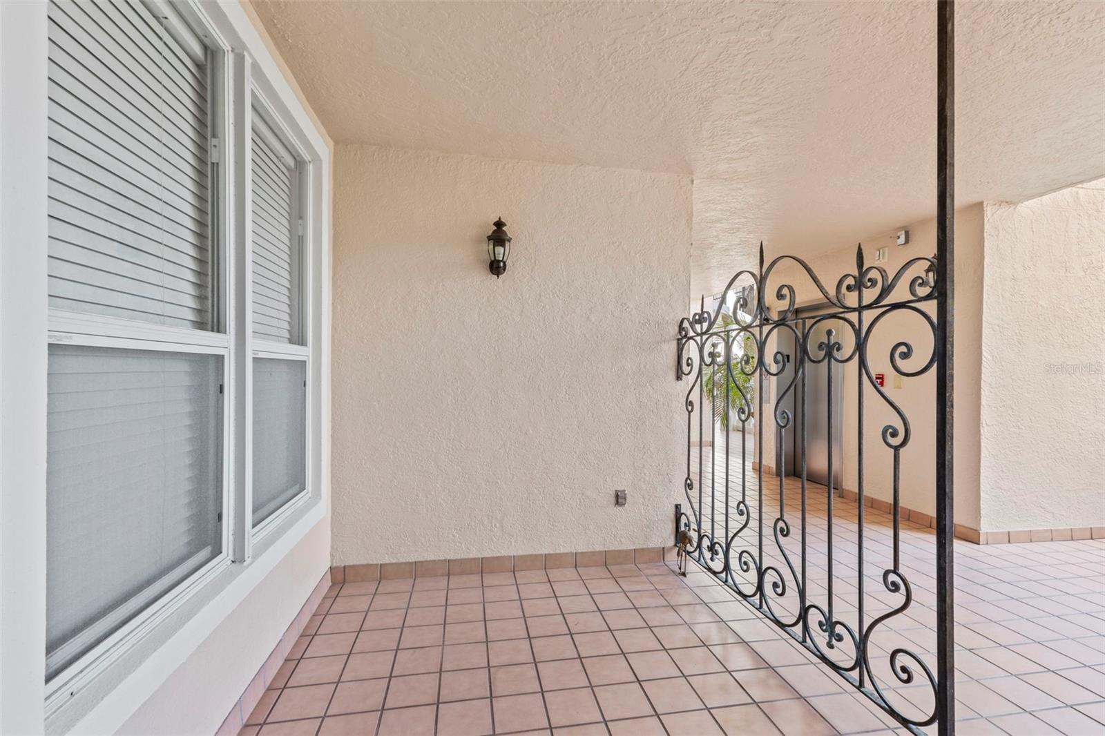 5420 EAGLES POINT CIR #103, SARASOTA, FL, 34231