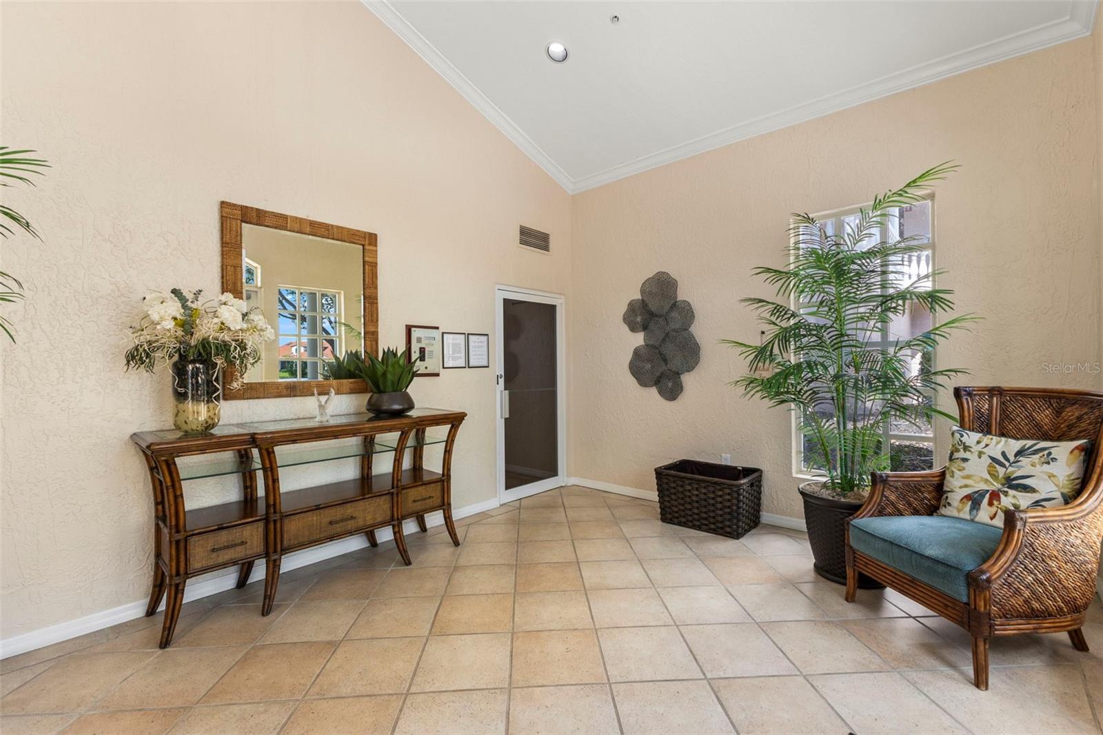 5420 EAGLES POINT CIR #103, SARASOTA, FL, 34231