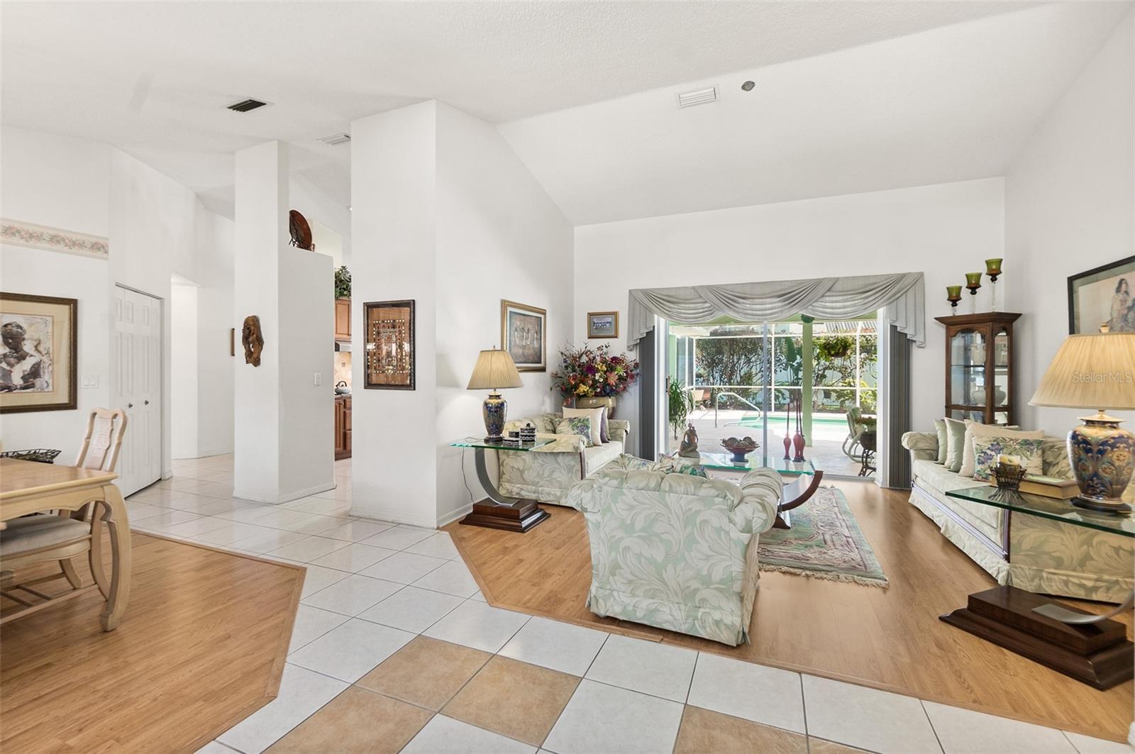 33 POINSETTIA LN, PALM COAST, FL, 32164