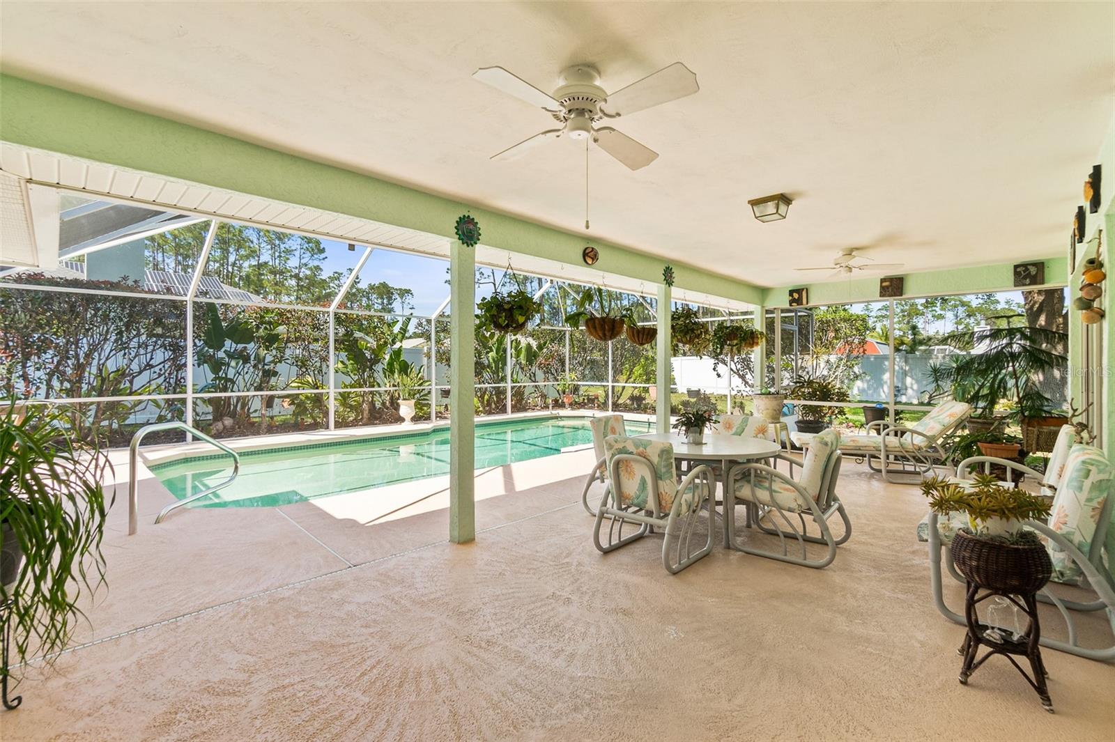 33 POINSETTIA LN, PALM COAST, FL, 32164