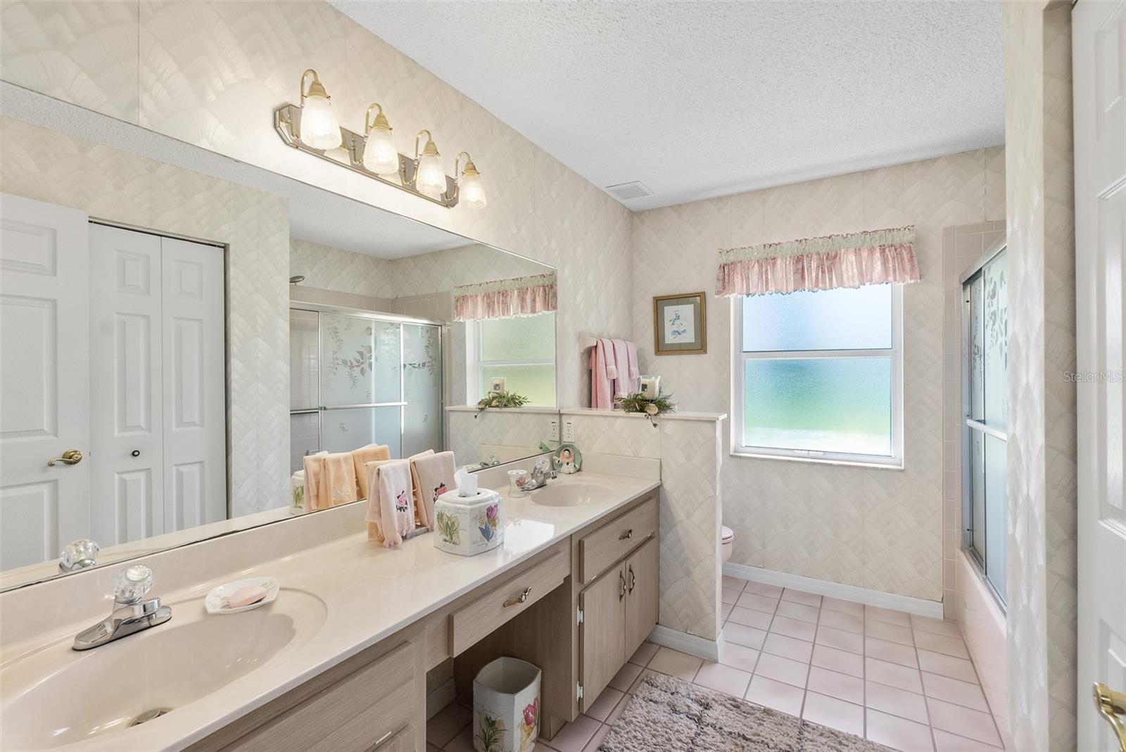 33 POINSETTIA LN, PALM COAST, FL, 32164