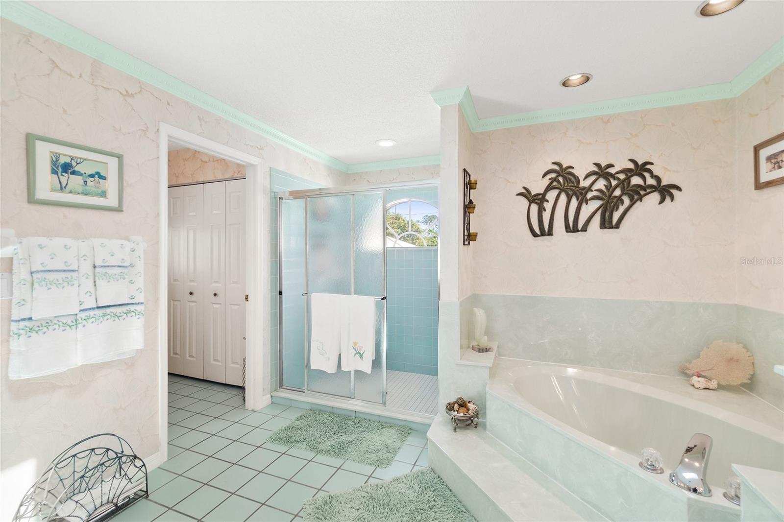 33 POINSETTIA LN, PALM COAST, FL, 32164