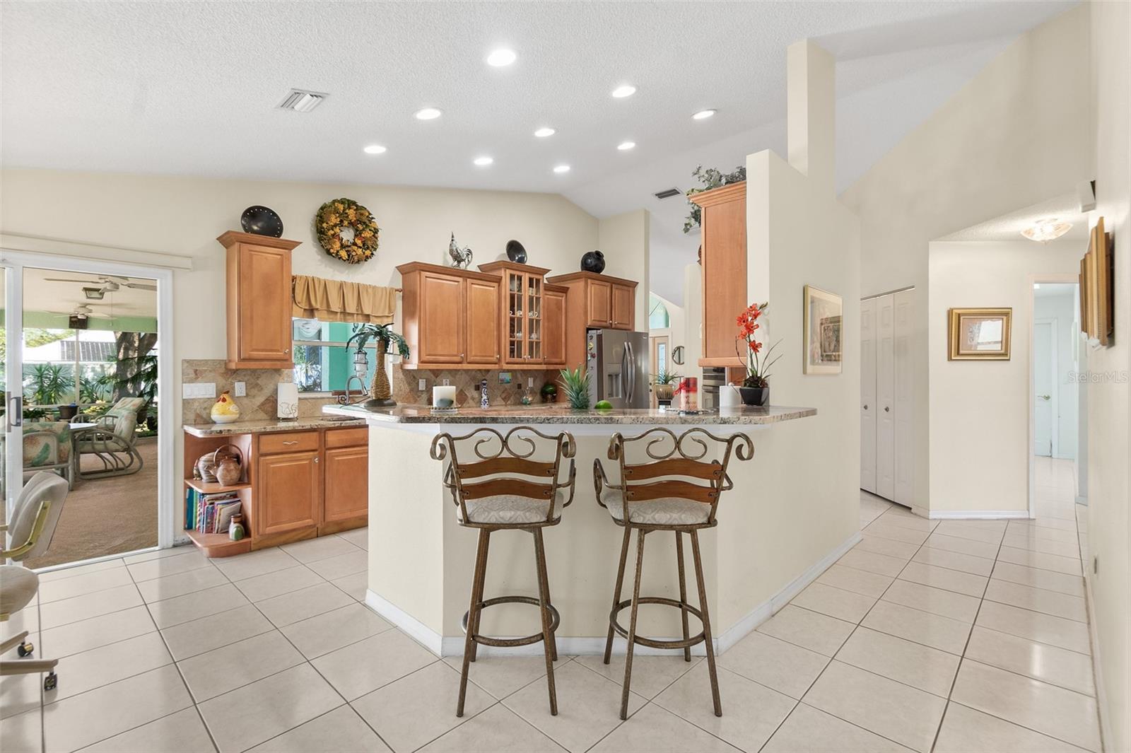 33 POINSETTIA LN, PALM COAST, FL, 32164