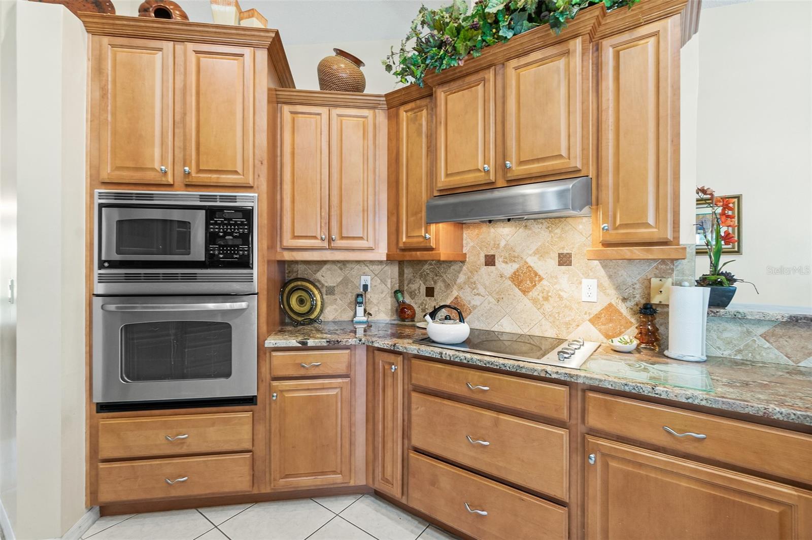 33 POINSETTIA LN, PALM COAST, FL, 32164