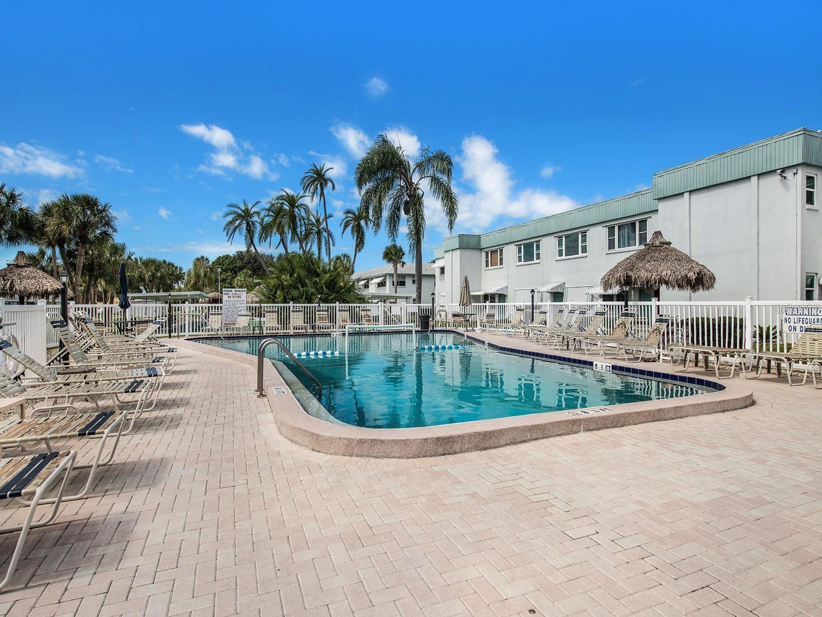 5257 81ST LN N #17, ST PETERSBURG, FL, 33709