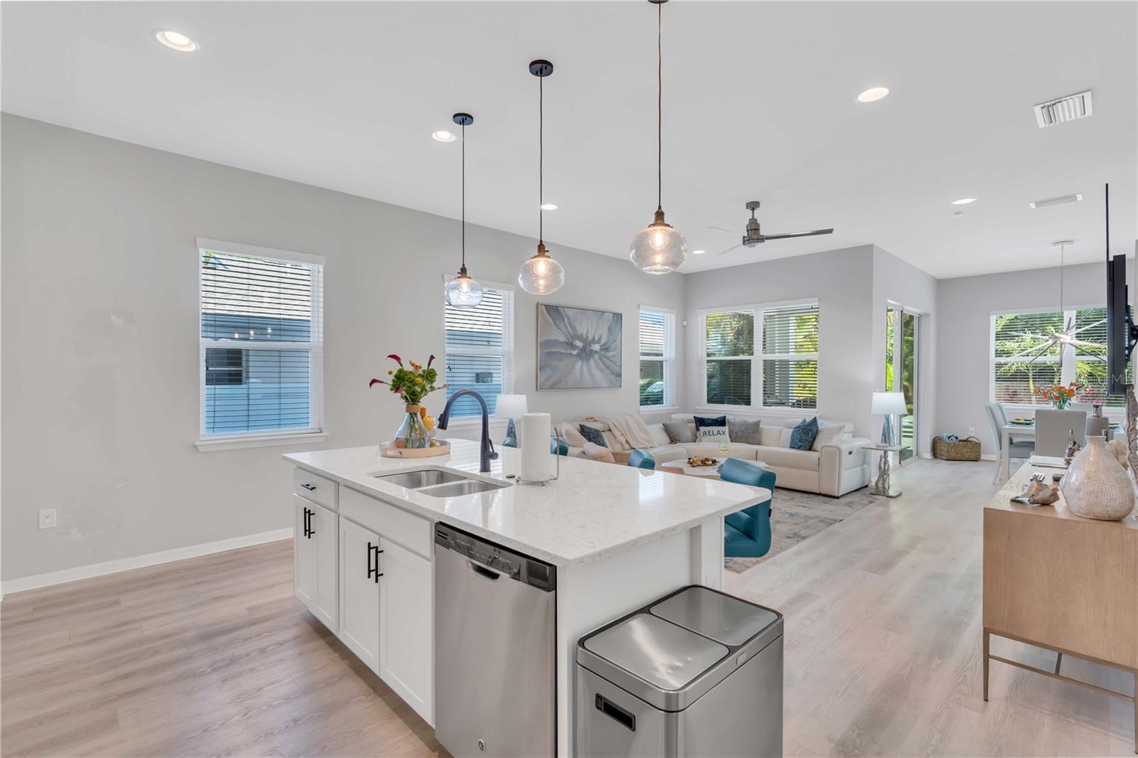 2283 ARLINGTON ST, SARASOTA, FL, 34239