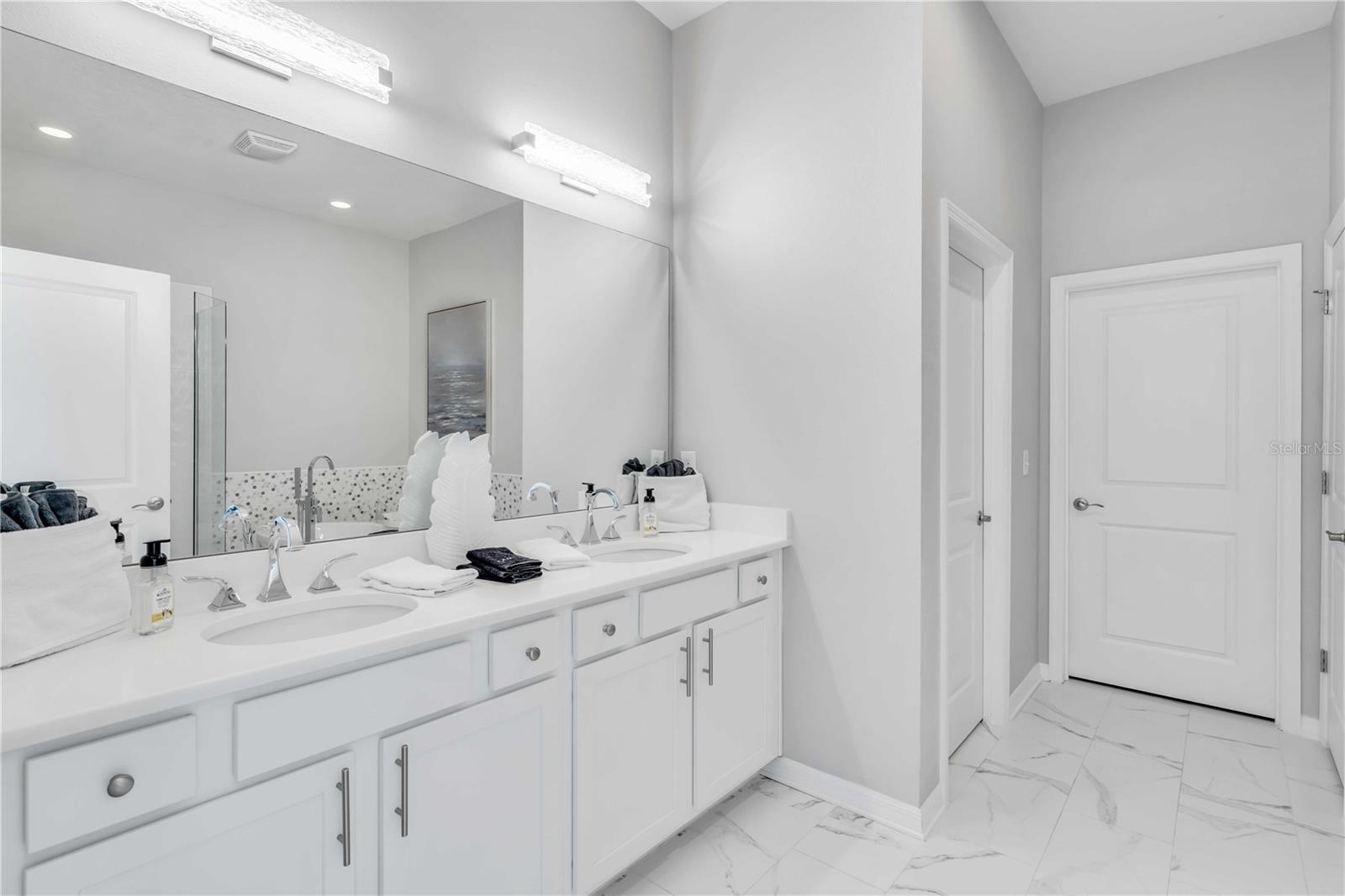 2283 ARLINGTON ST, SARASOTA, FL, 34239