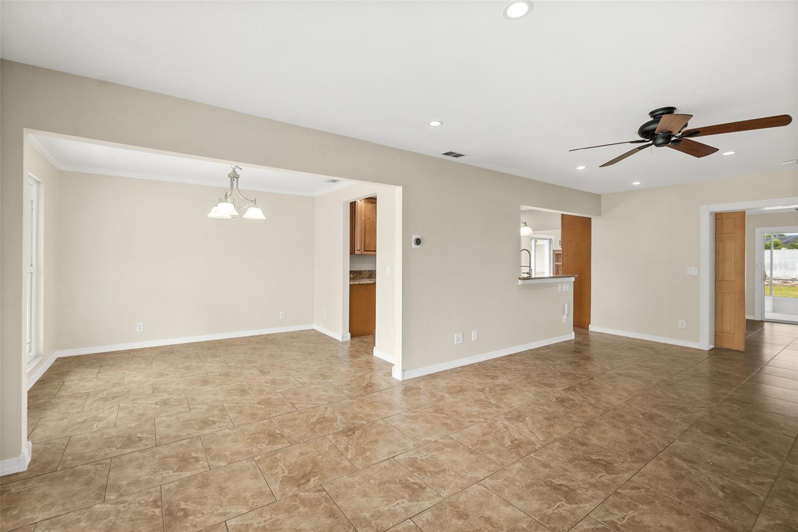 1 FLAMINGO DR, PALM COAST, FL, 32137