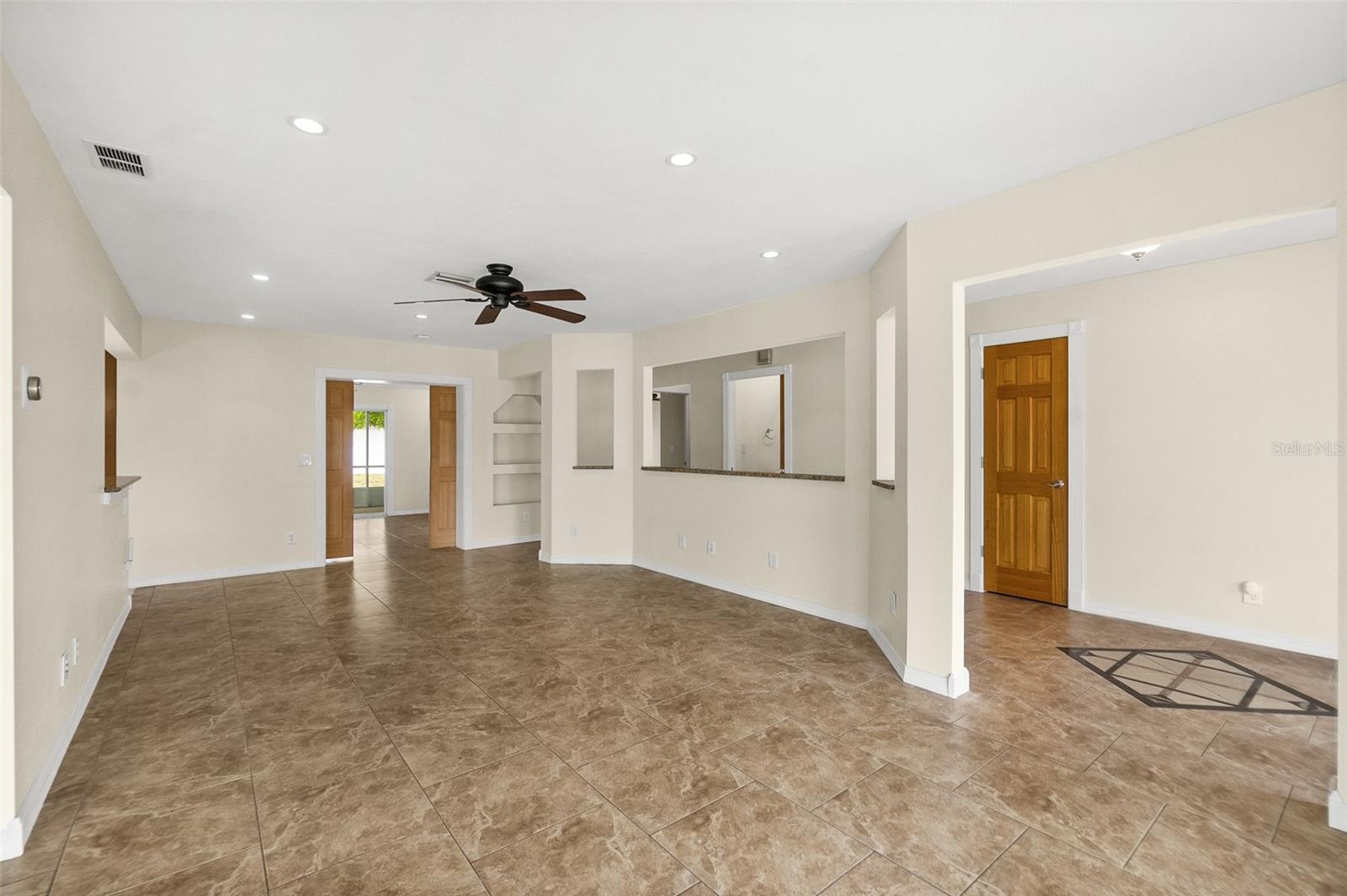 1 FLAMINGO DR, PALM COAST, FL, 32137
