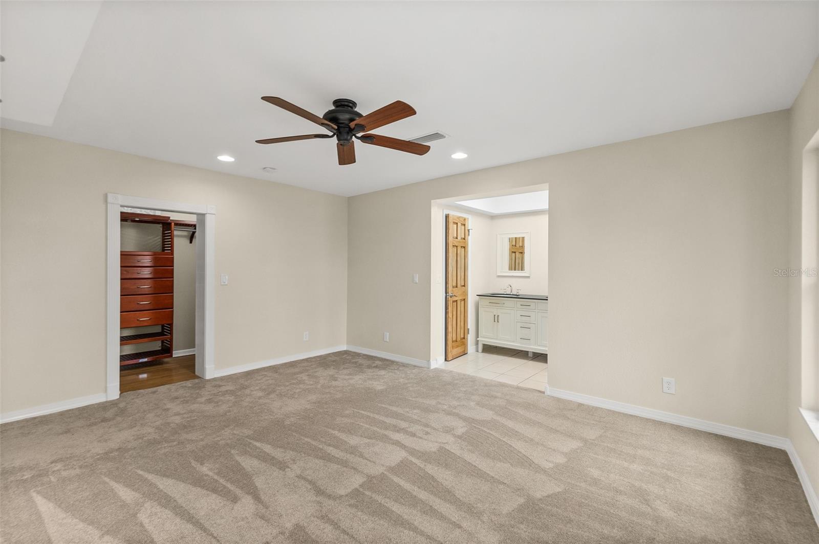 1 FLAMINGO DR, PALM COAST, FL, 32137