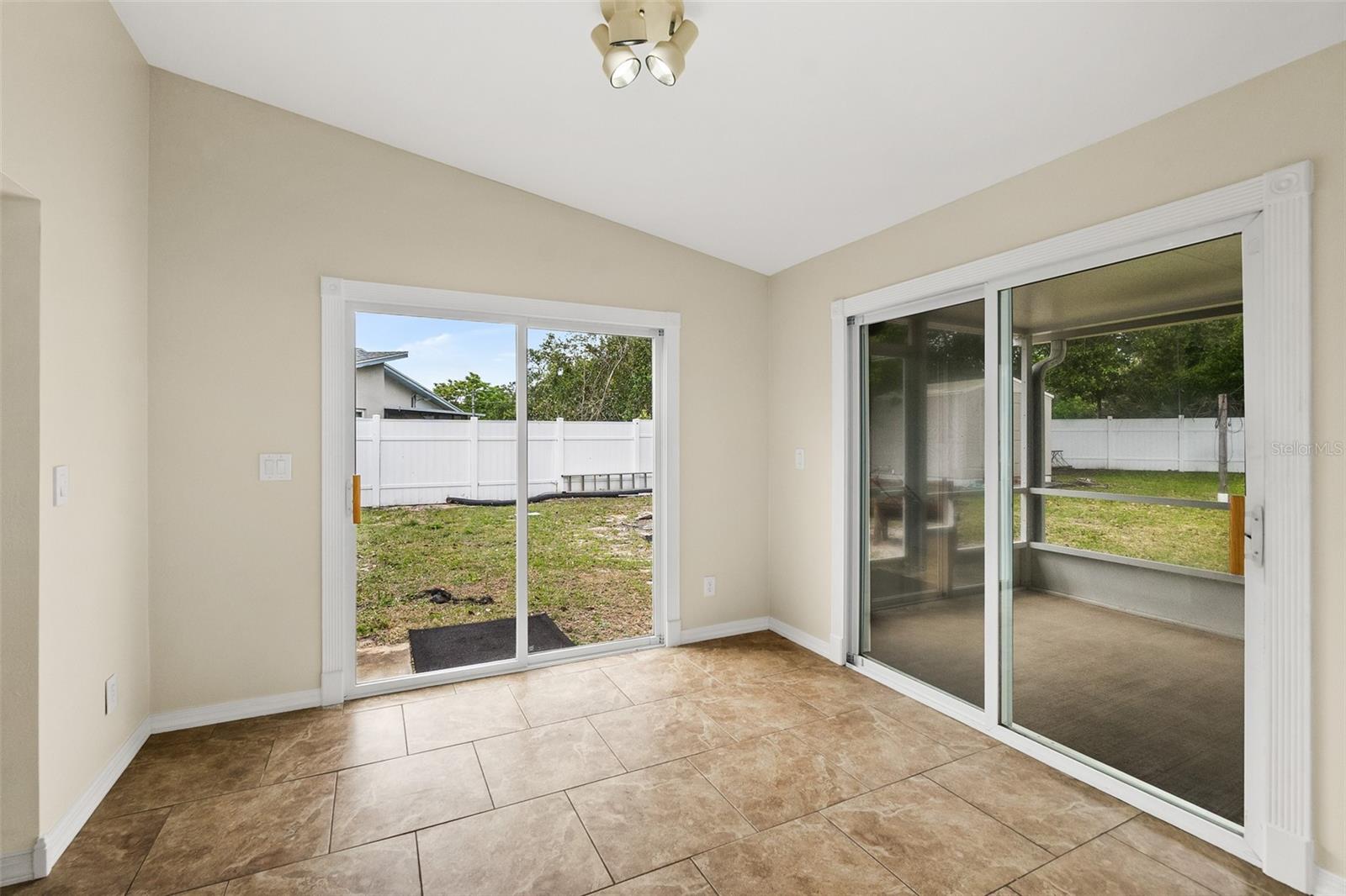 1 FLAMINGO DR, PALM COAST, FL, 32137